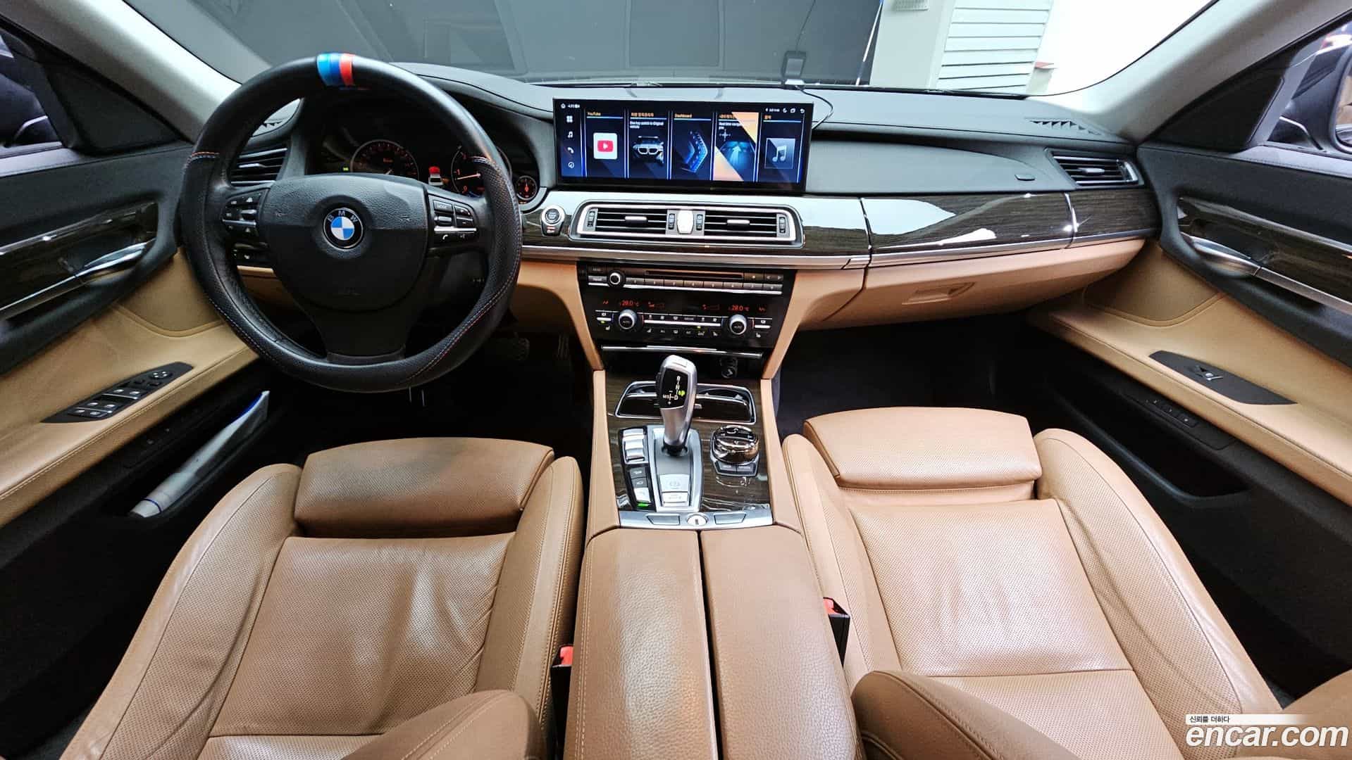 7-Series BMW 2013.1-INNER-007