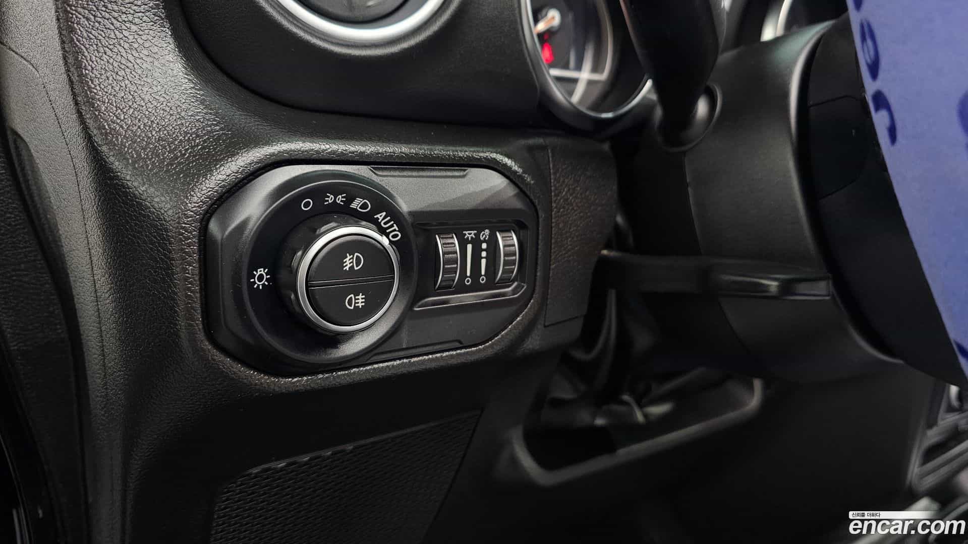 Wrangler Jeep 2023.9-OPTION-018