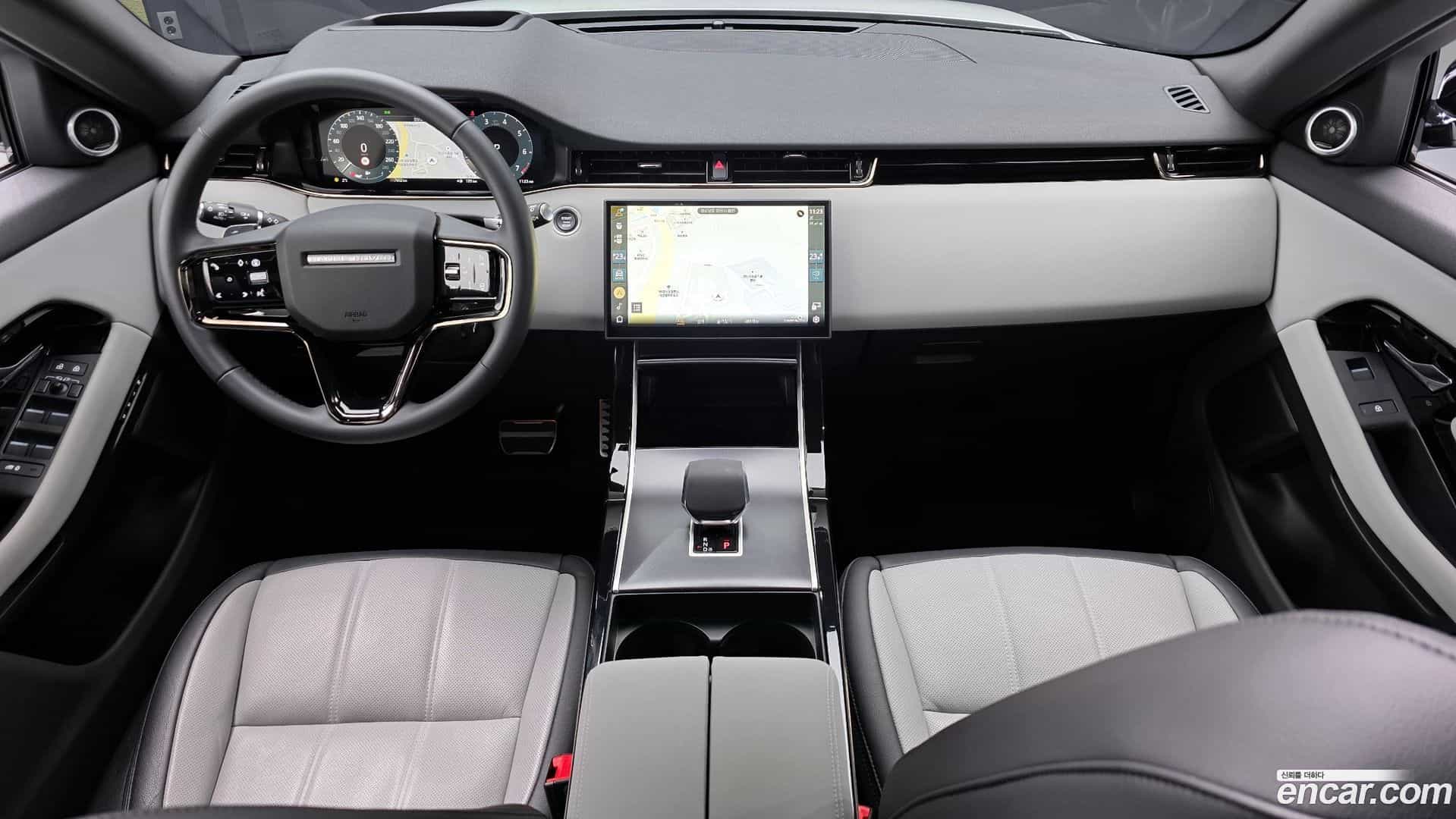 Range Rover Evoque Land Rover 2025.5-INNER-007