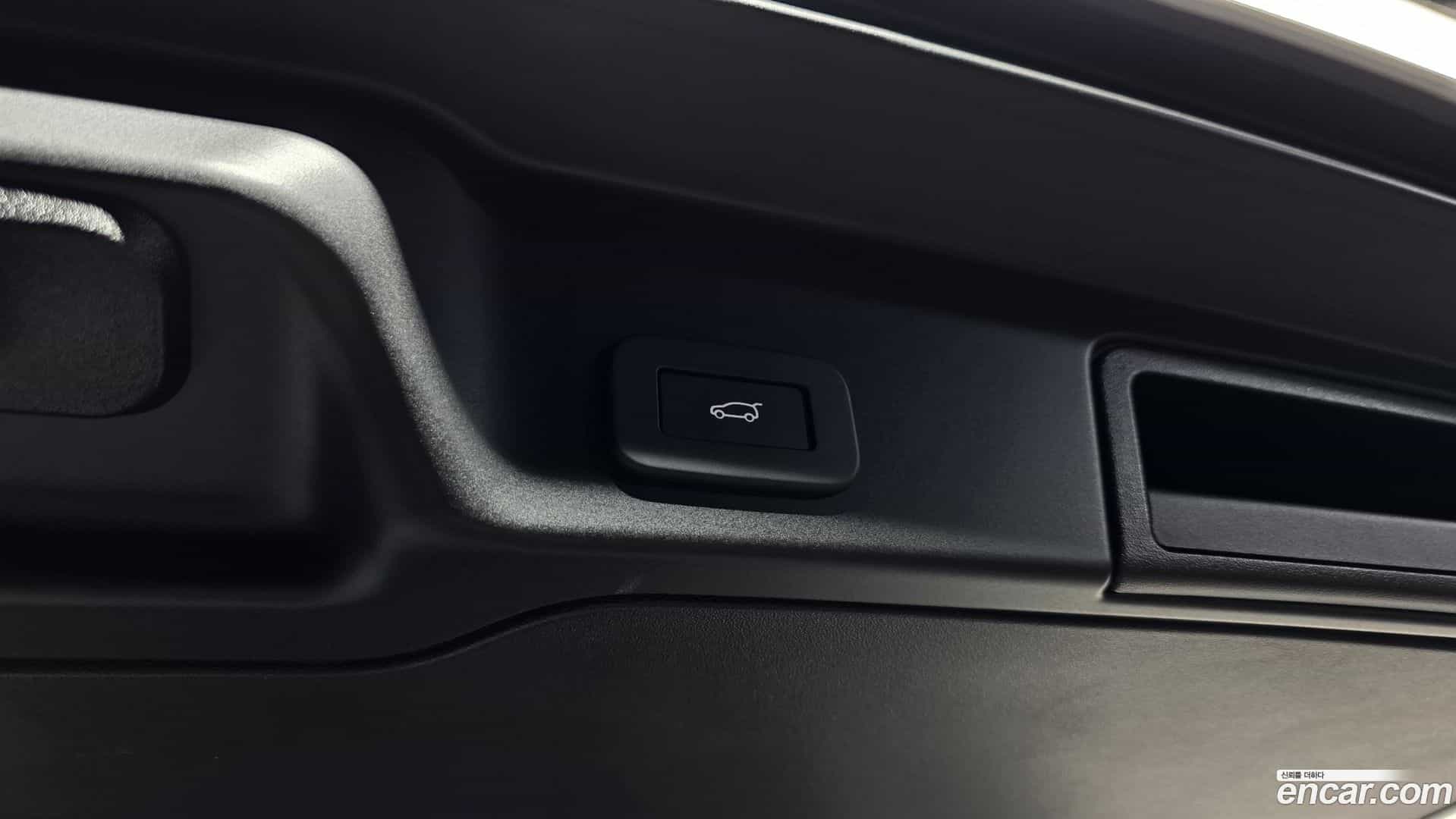 Range Rover Evoque Land Rover 2025.5-OPTION-024