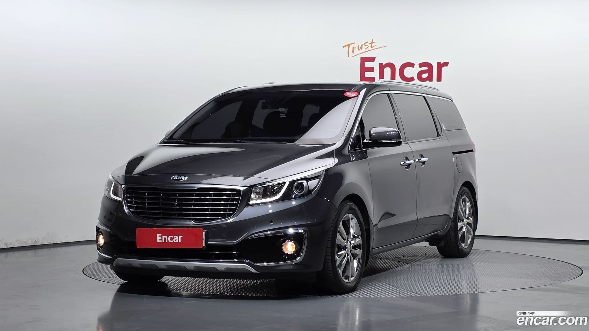 Main__Slider__Photo:Canival Kia 2015.11-0