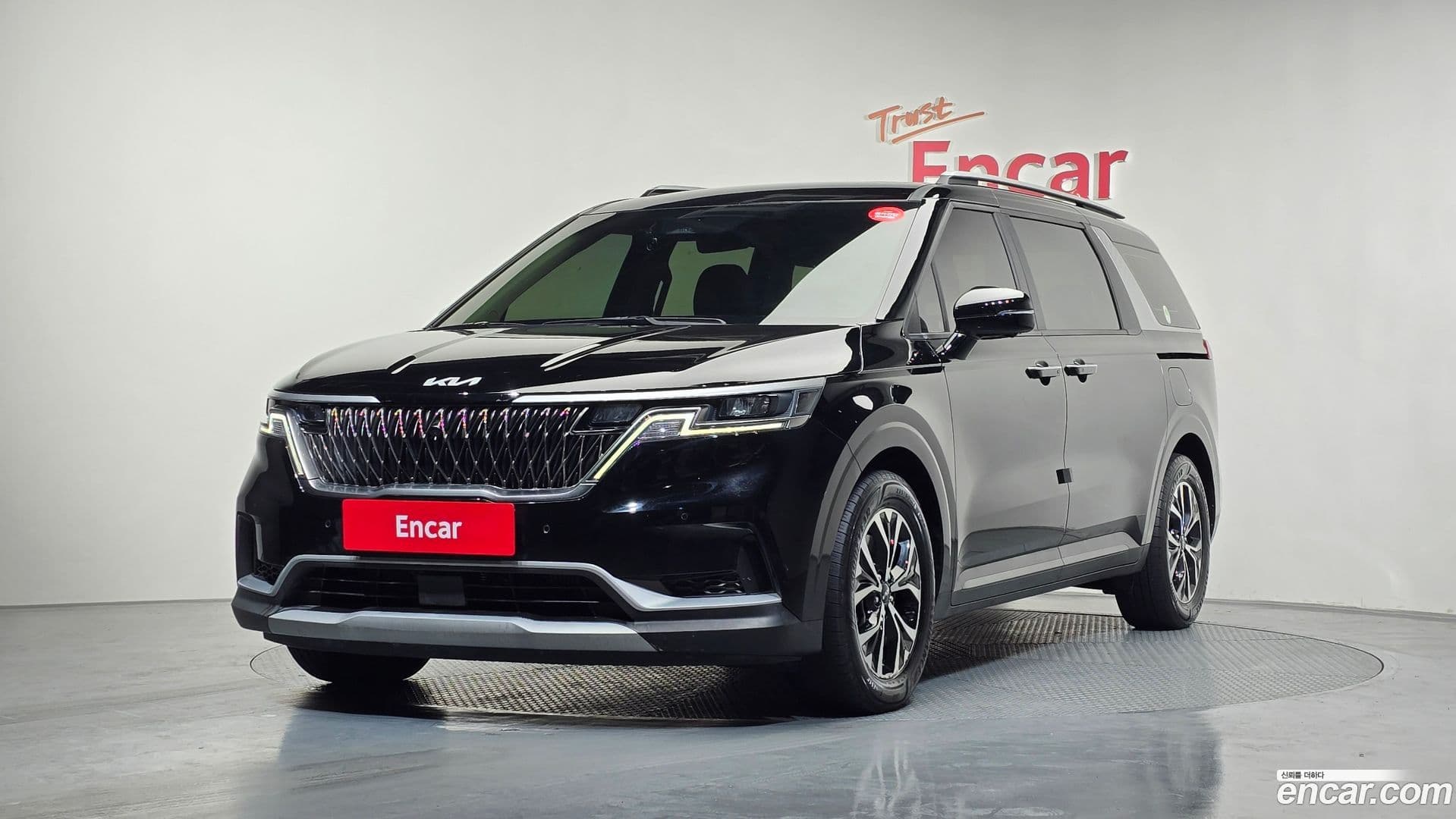 Main__Slider__Photo:Canival Kia 2022.2-0