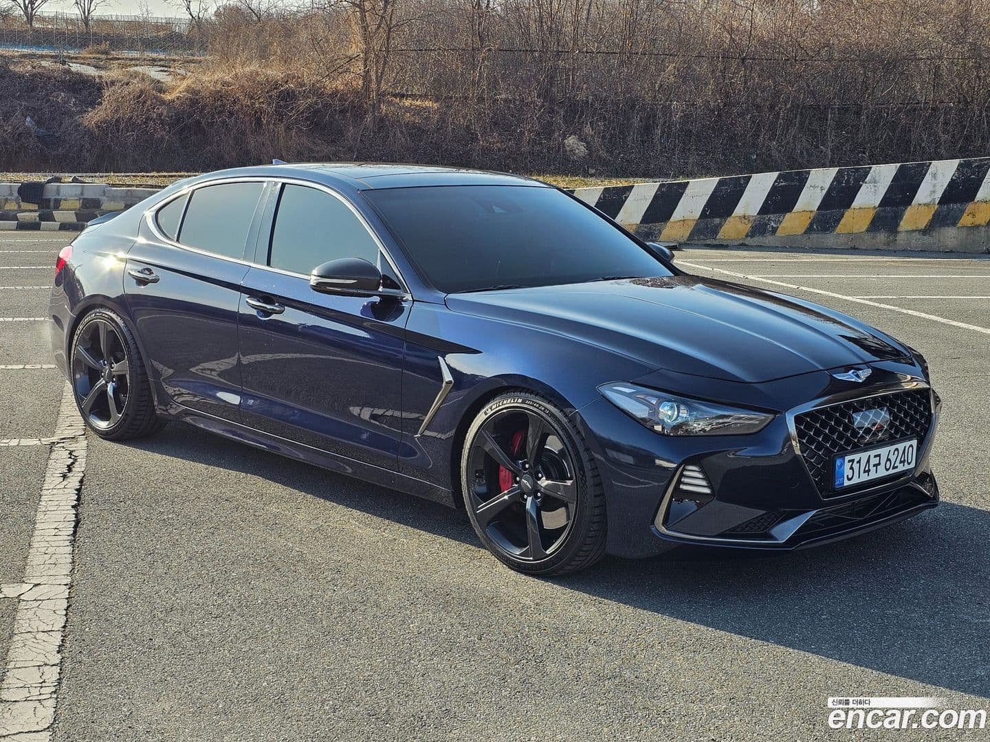 Main__Slider__Photo:G70 Genesis 2019.2-0