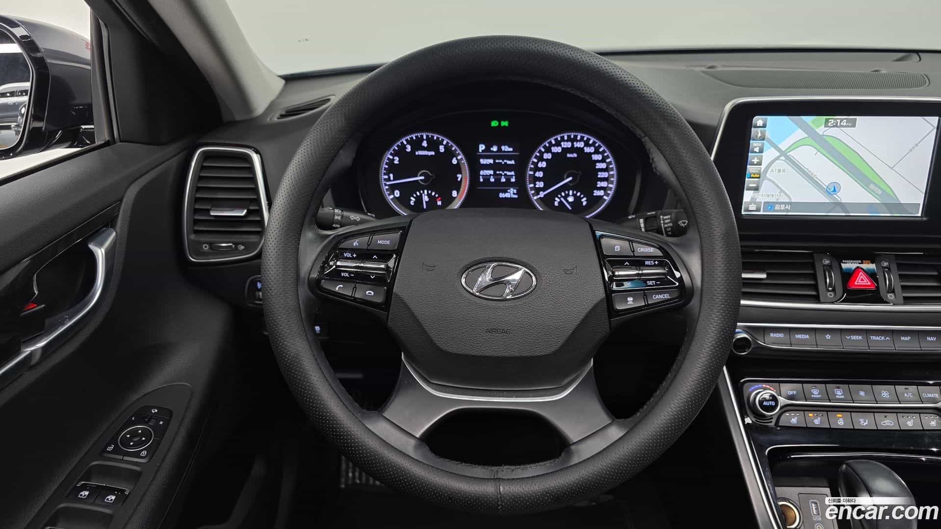Grandeur Hyundai 2019.1-OPTION-017