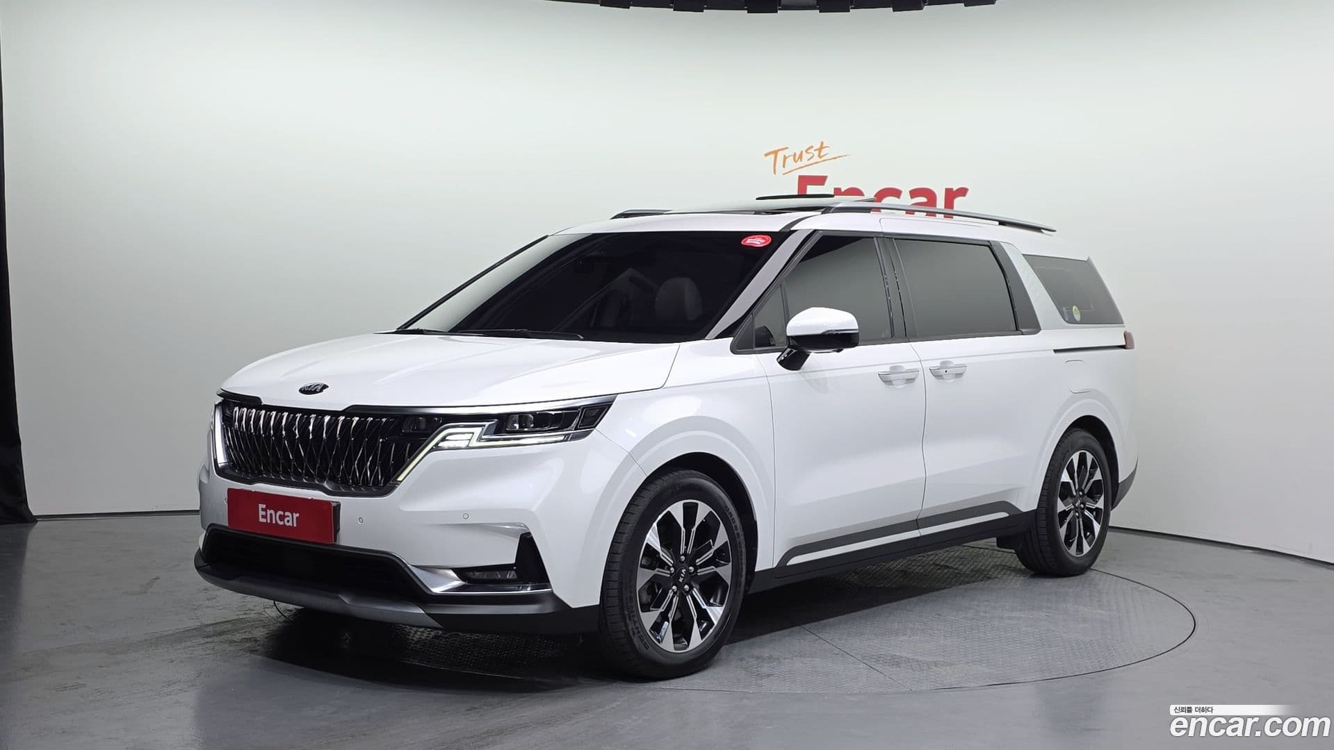 Main__Slider__Photo:Canival Kia 2021.0-0