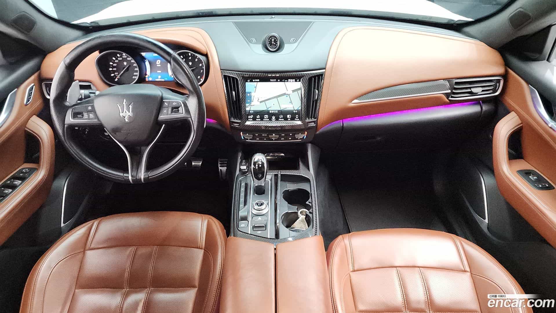 Levante Maserati 2017.3-INNER-007