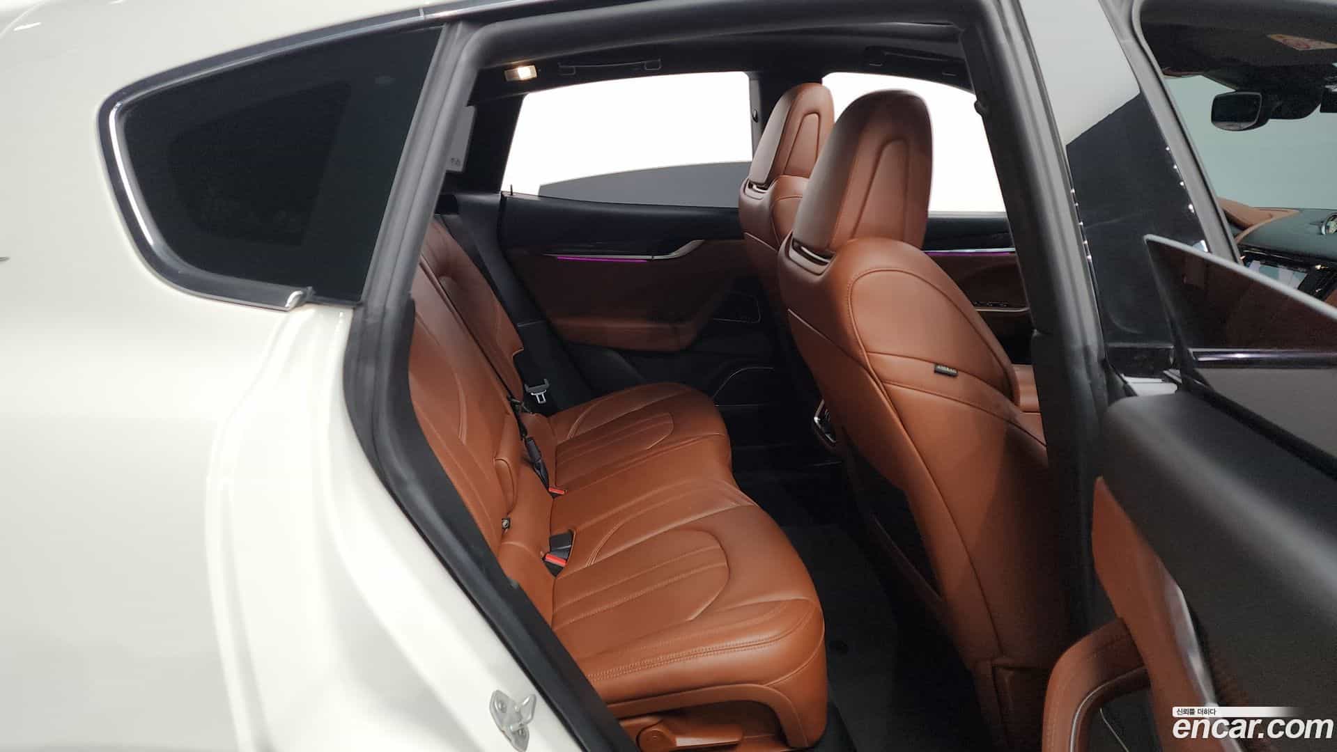 Levante Maserati 2017.3-OPTION-016