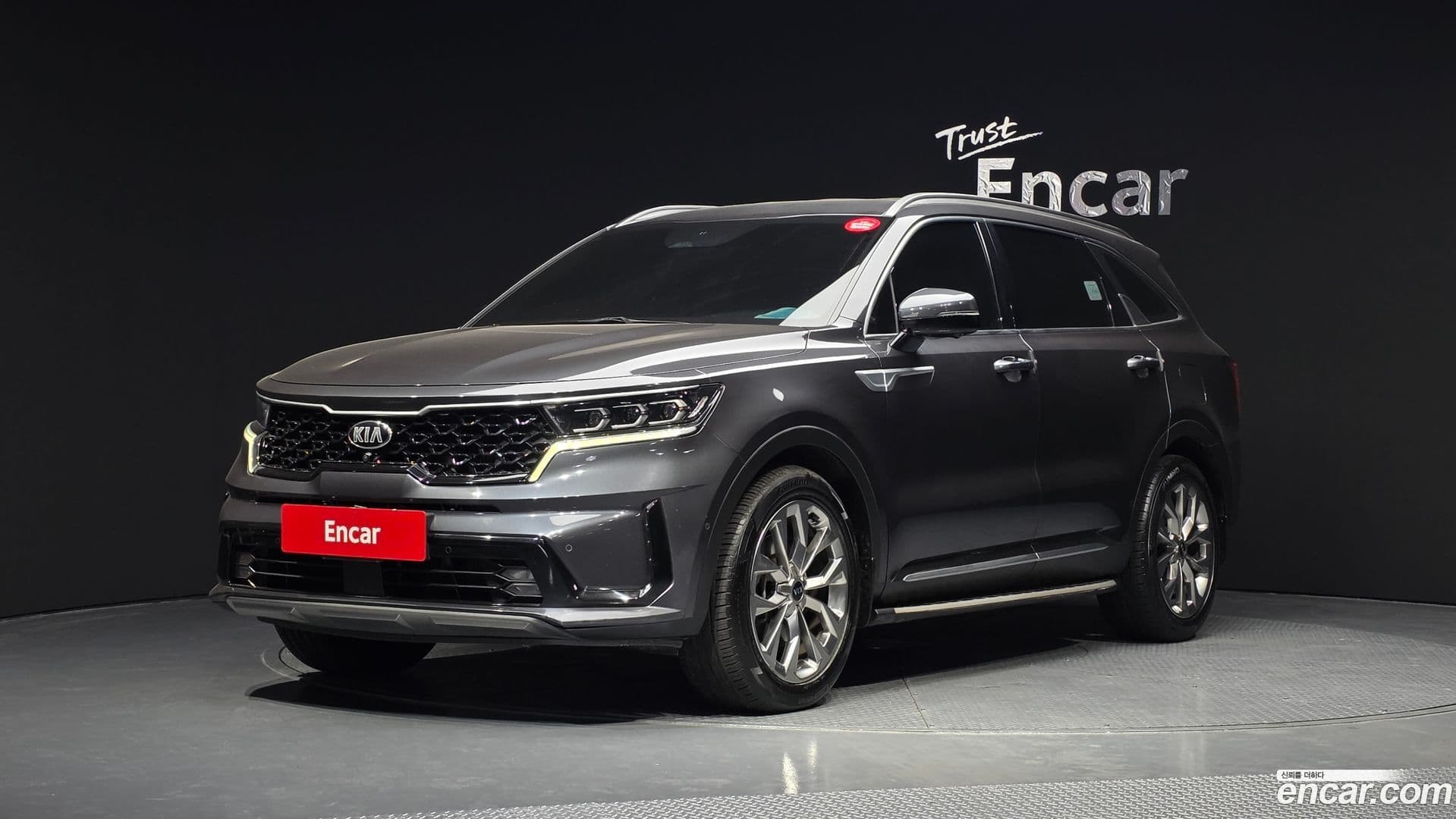 Main__Slider__Photo:Sorento Kia 2021.3-0