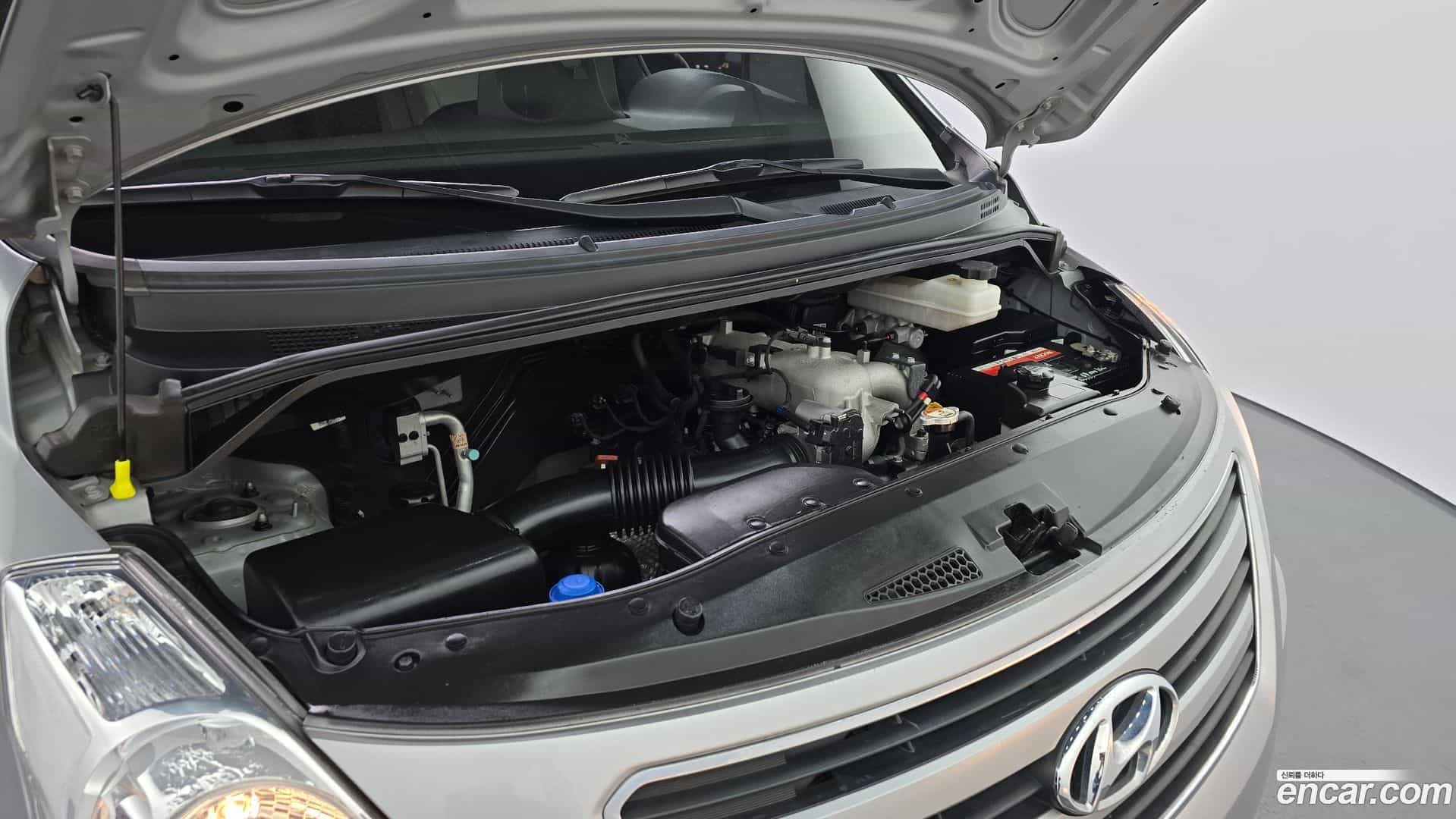 Starex Hyundai 2017.8-INNER-006