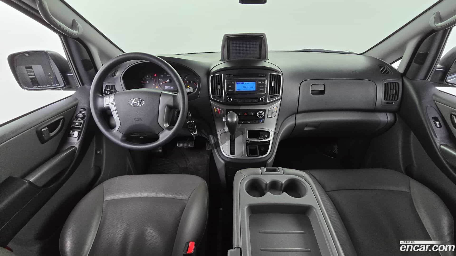 Starex Hyundai 2017.8-INNER-007