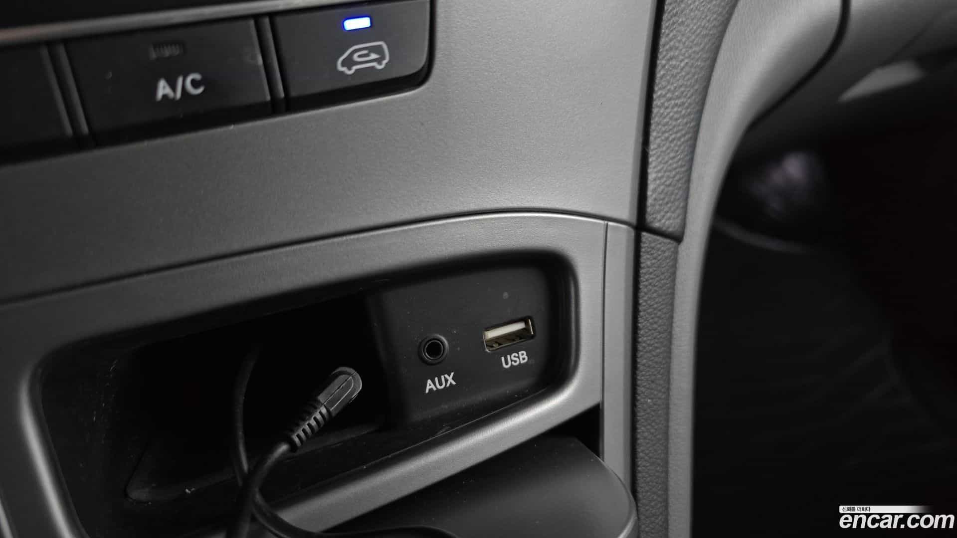 Starex Hyundai 2017.8-OPTION-022