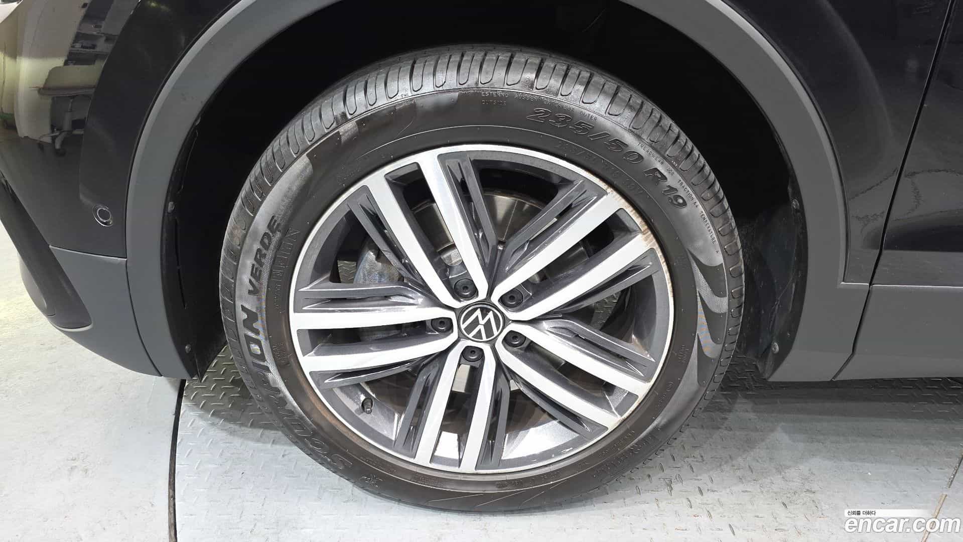 Tiguan Volkswagen 2024.10-OUTER-005