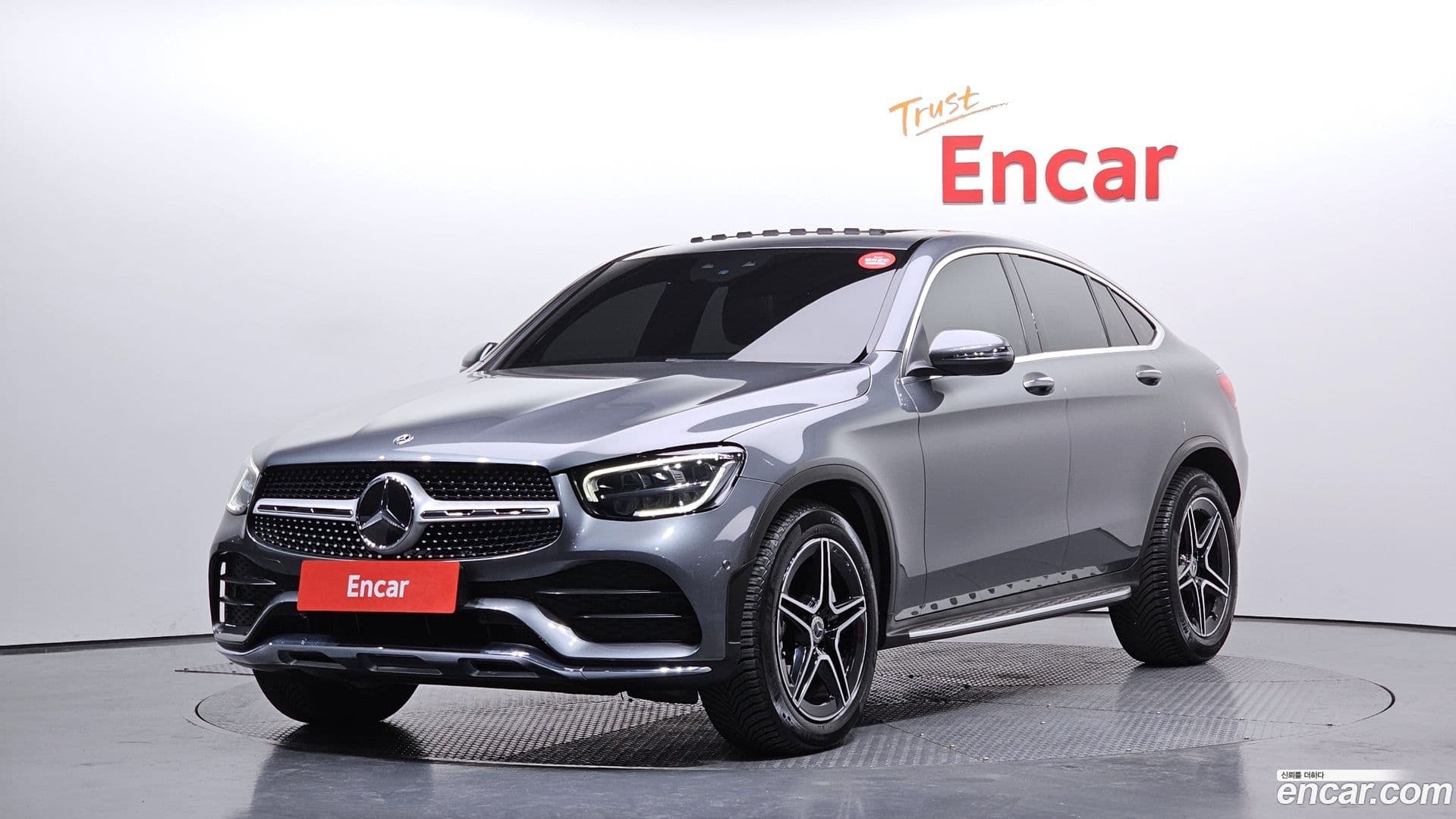 Main__Slider__Photo:GLC-Class Mercedes-Benz 2020.2-0
