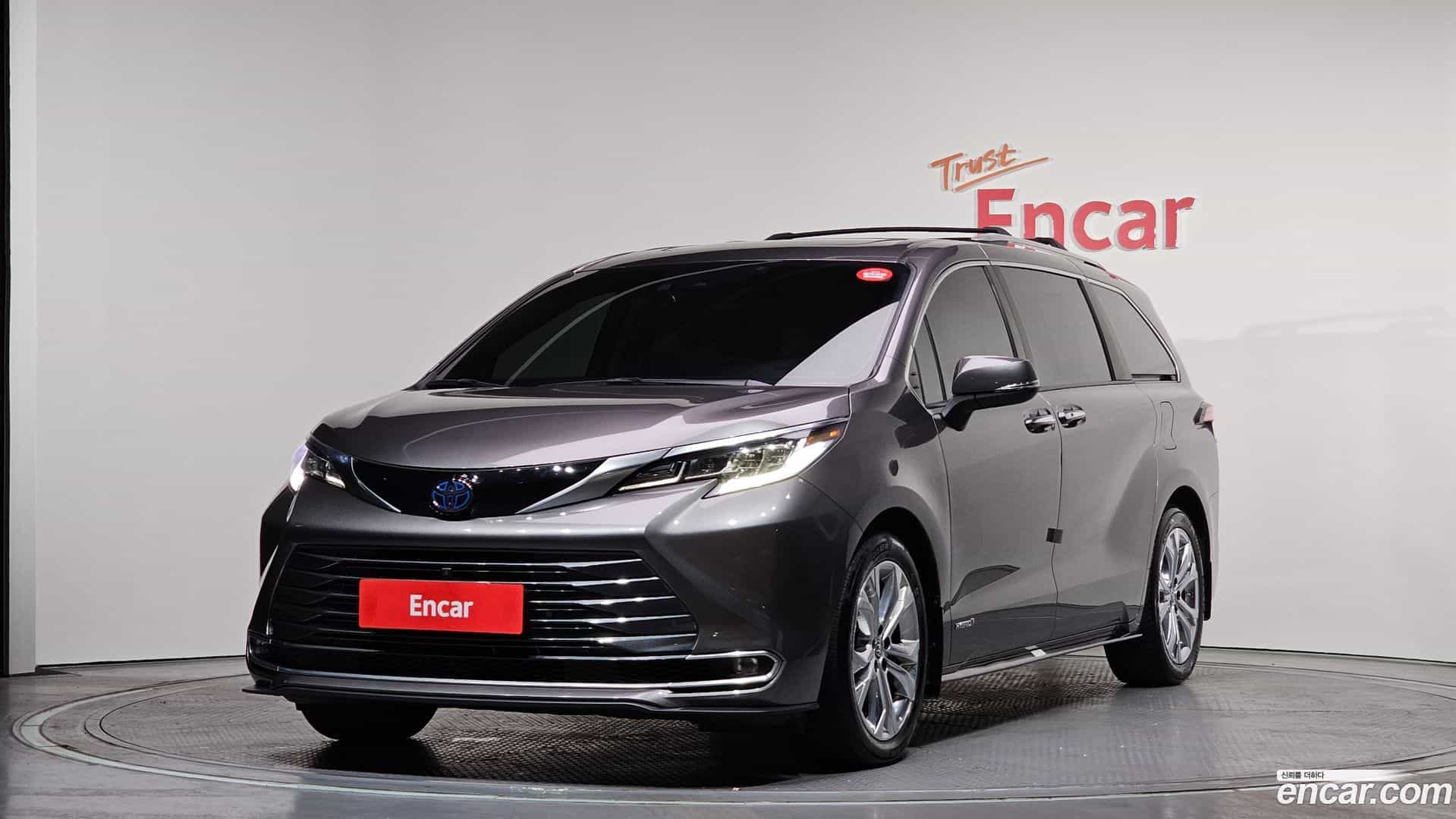 Sienna Toyota 2021.6-OUTER-001