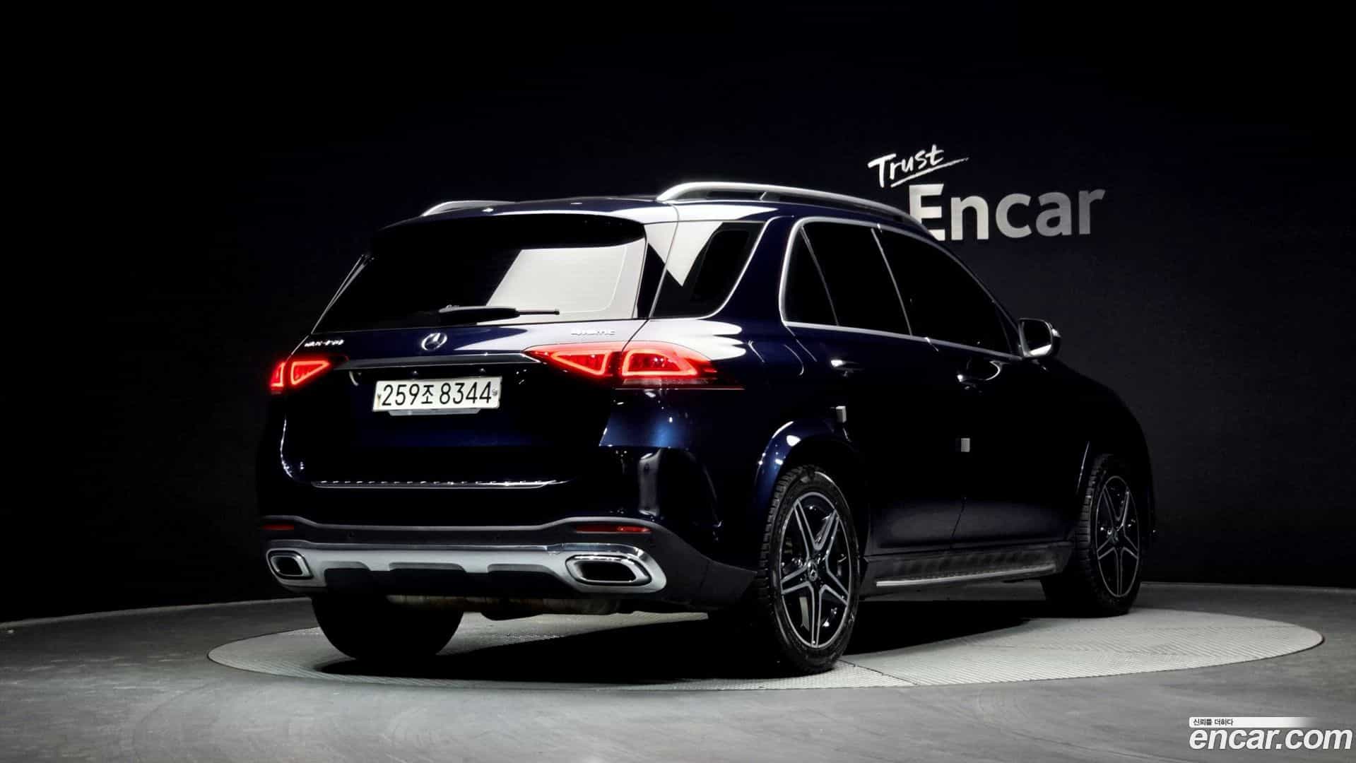 GLE-Class Mercedes-Benz 2019.11-OUTER-002