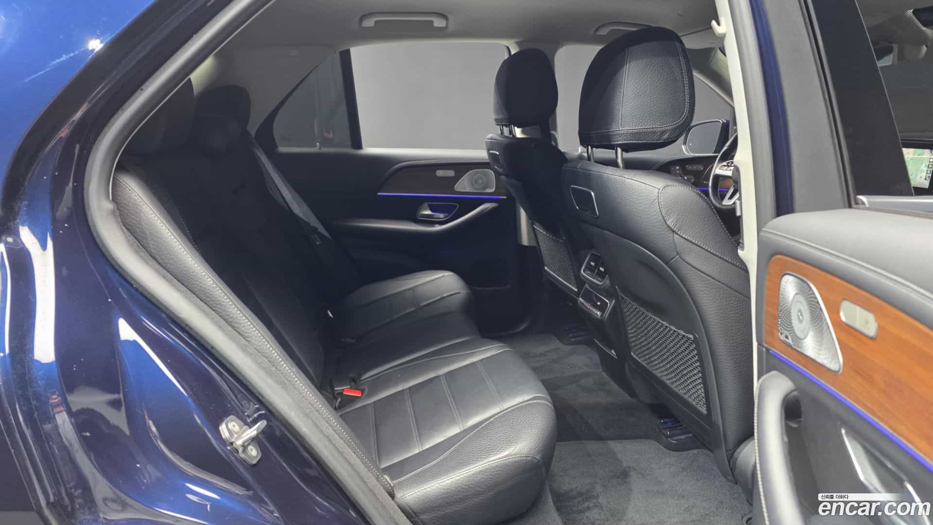 GLE-Class Mercedes-Benz 2019.11-OPTION-016