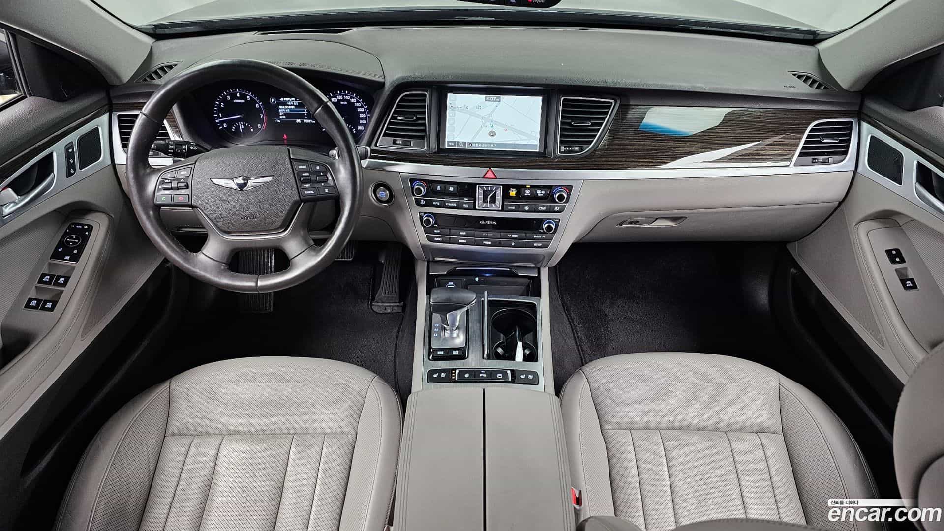 G80 Genesis 2019.3-INNER-007