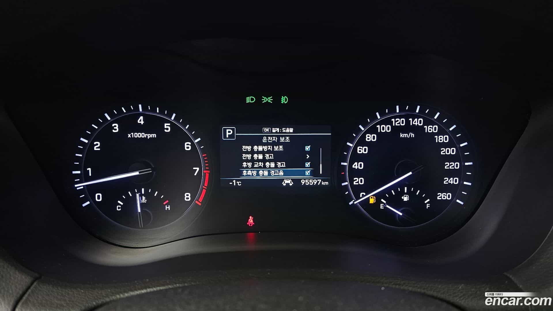 G80 Genesis 2019.3-INNER-008