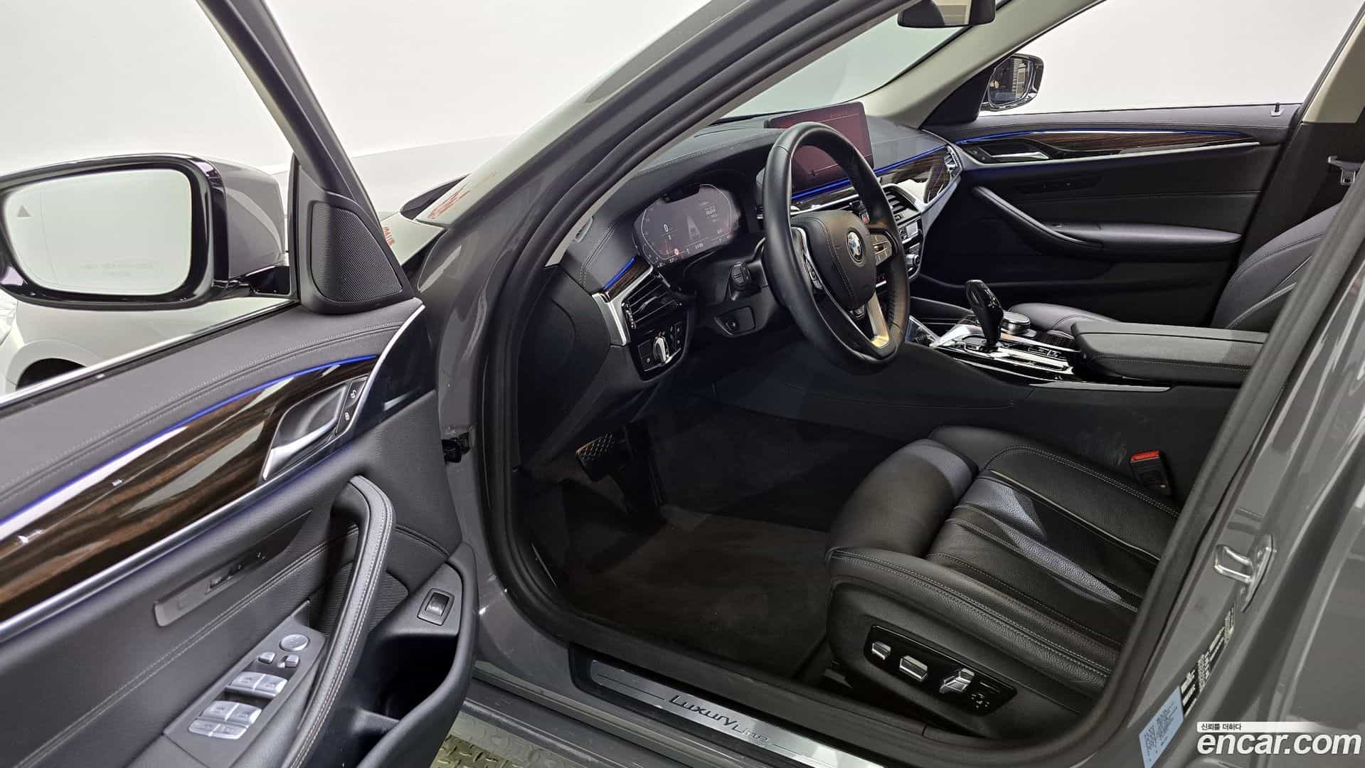 5-Series BMW 2022.8-INNER-010