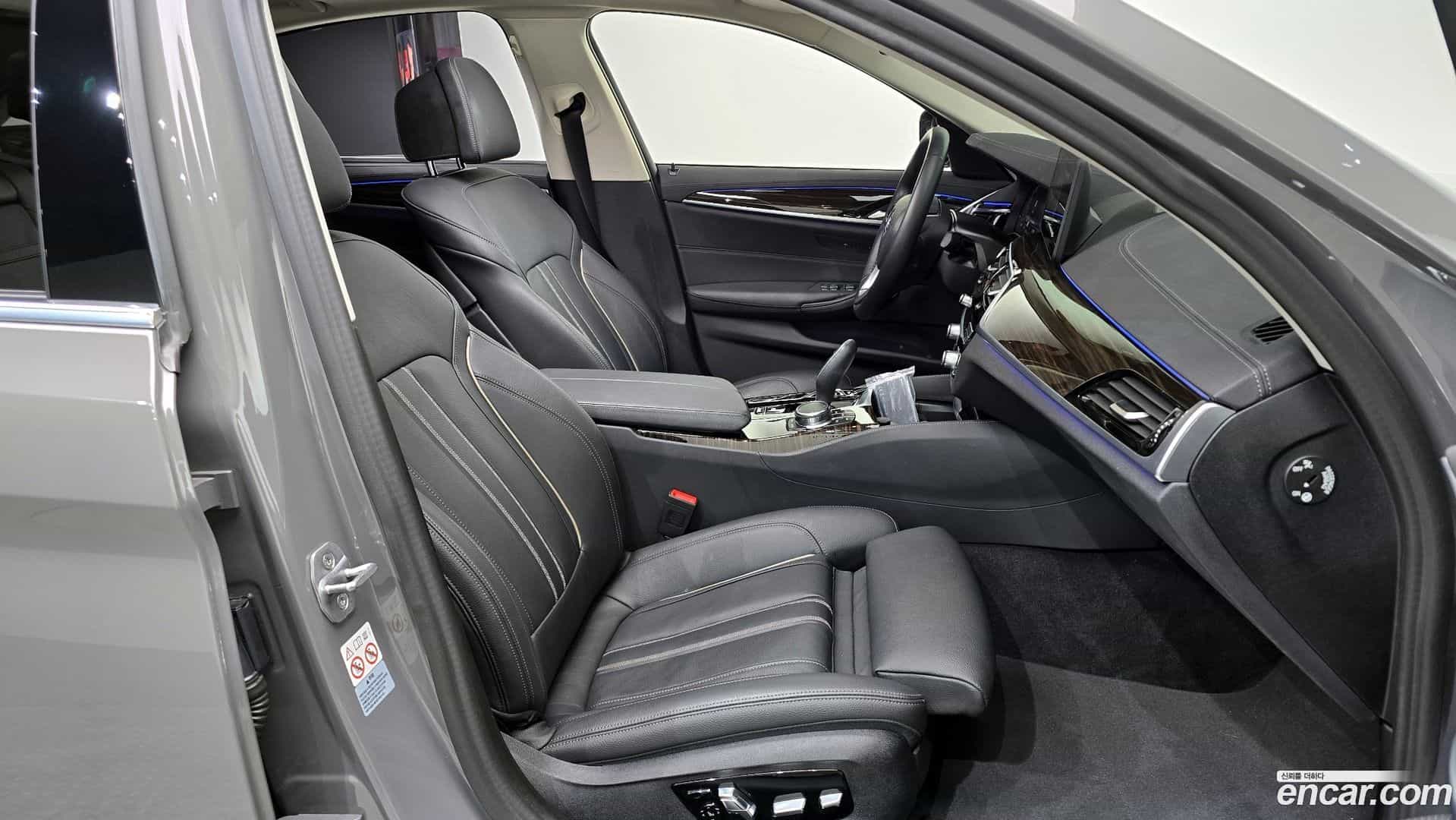 5-Series BMW 2022.8-OPTION-016