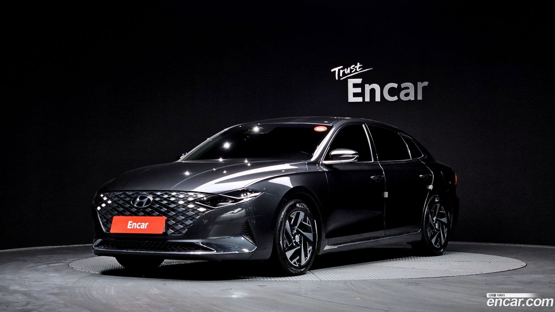 Main__Slider__Photo:Grandeur Hyundai 2020.0-0