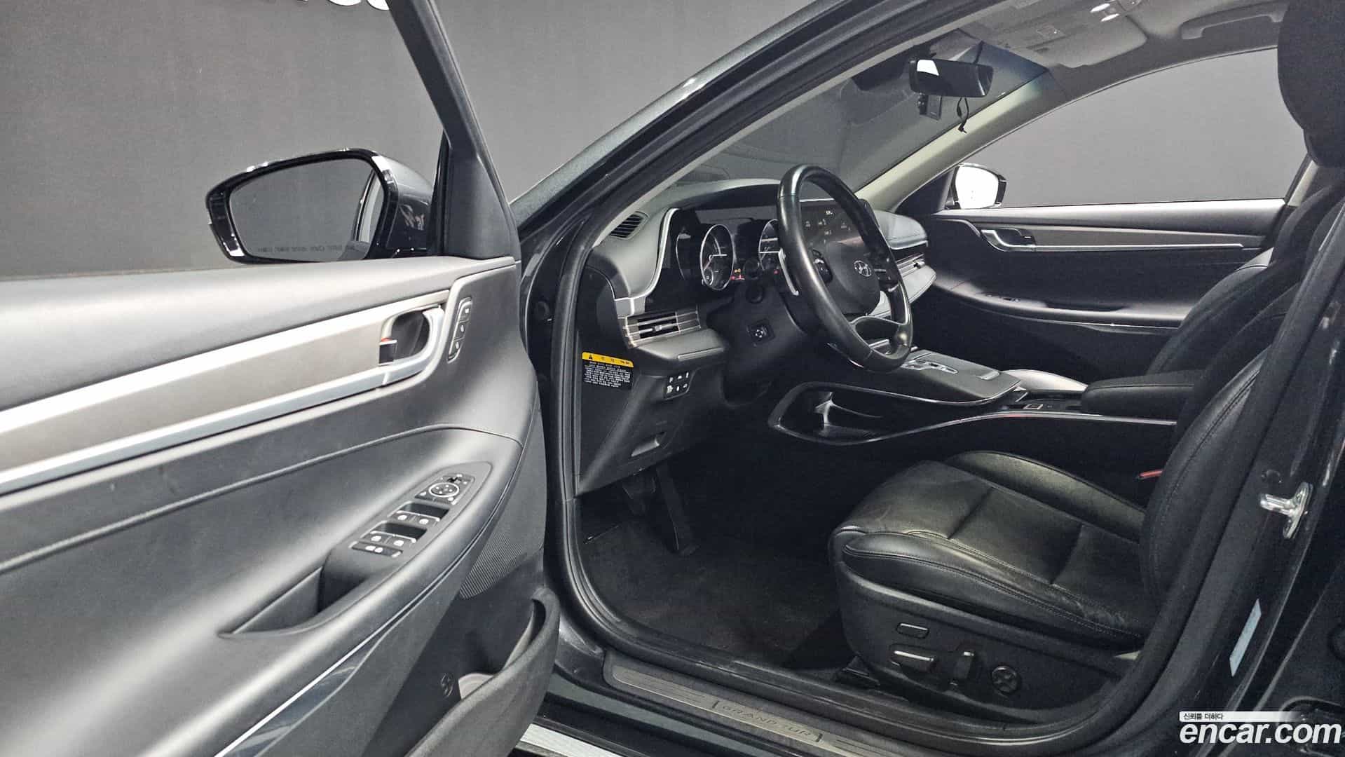 Grandeur Hyundai 2020.0-OPTION-015