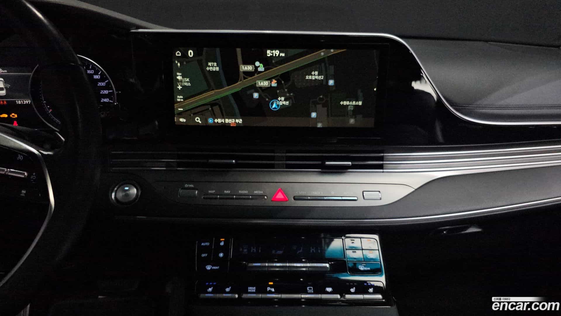 Grandeur Hyundai 2020.0-OPTION-018