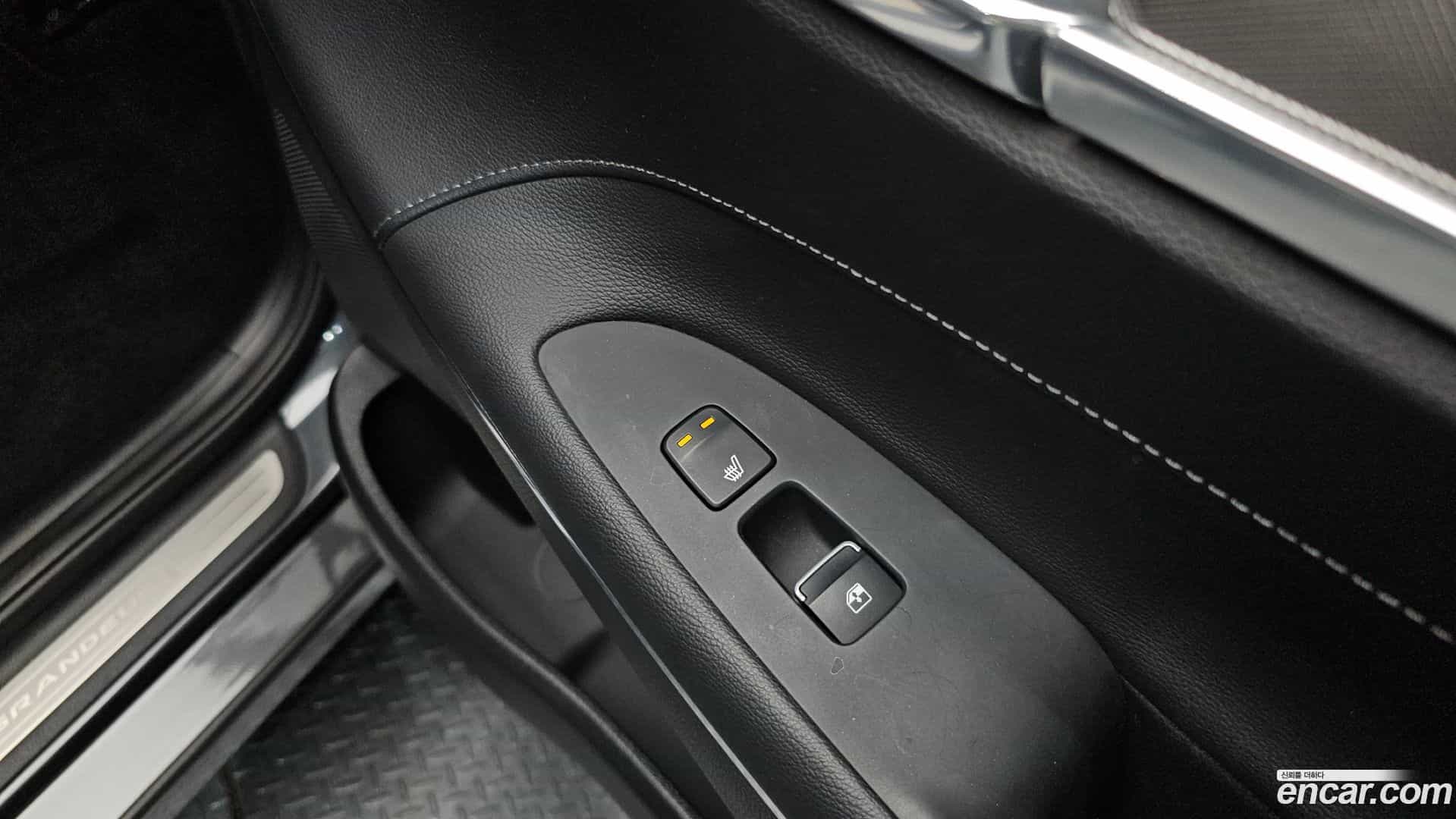 Grandeur Hyundai 2020.0-OPTION-023