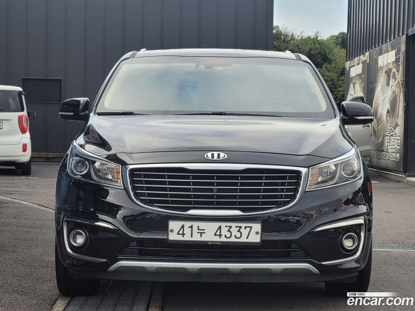 Main__Slider__Photo:Canival Kia 2015.8-0