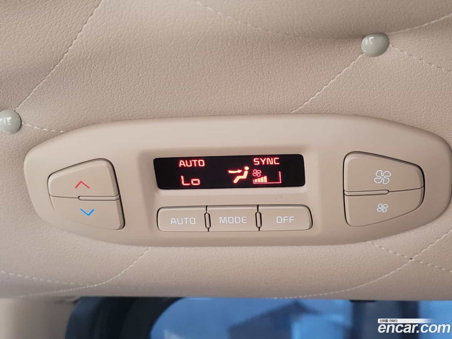 Canival Kia 2015.8-OPTION-020