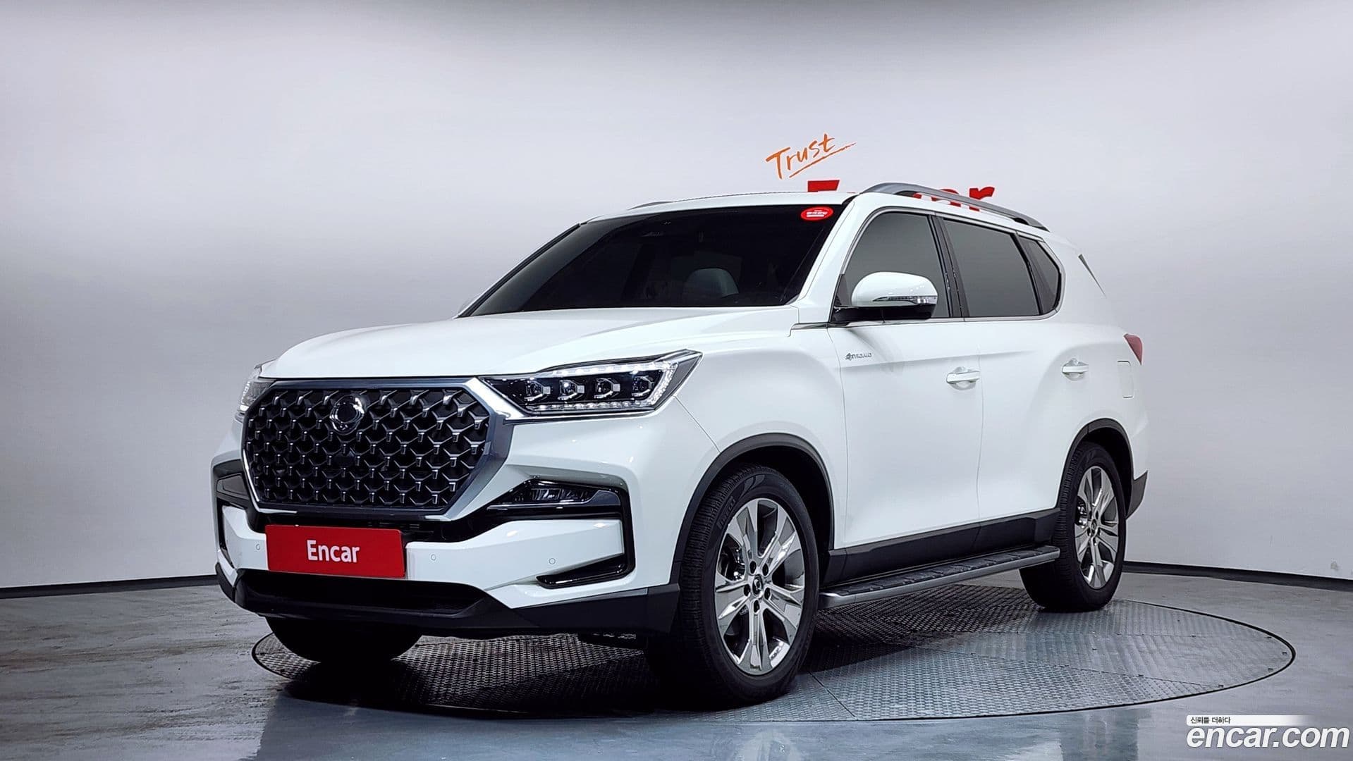 Main__Slider__Photo:Rexton KG Mobility 2022.1-0