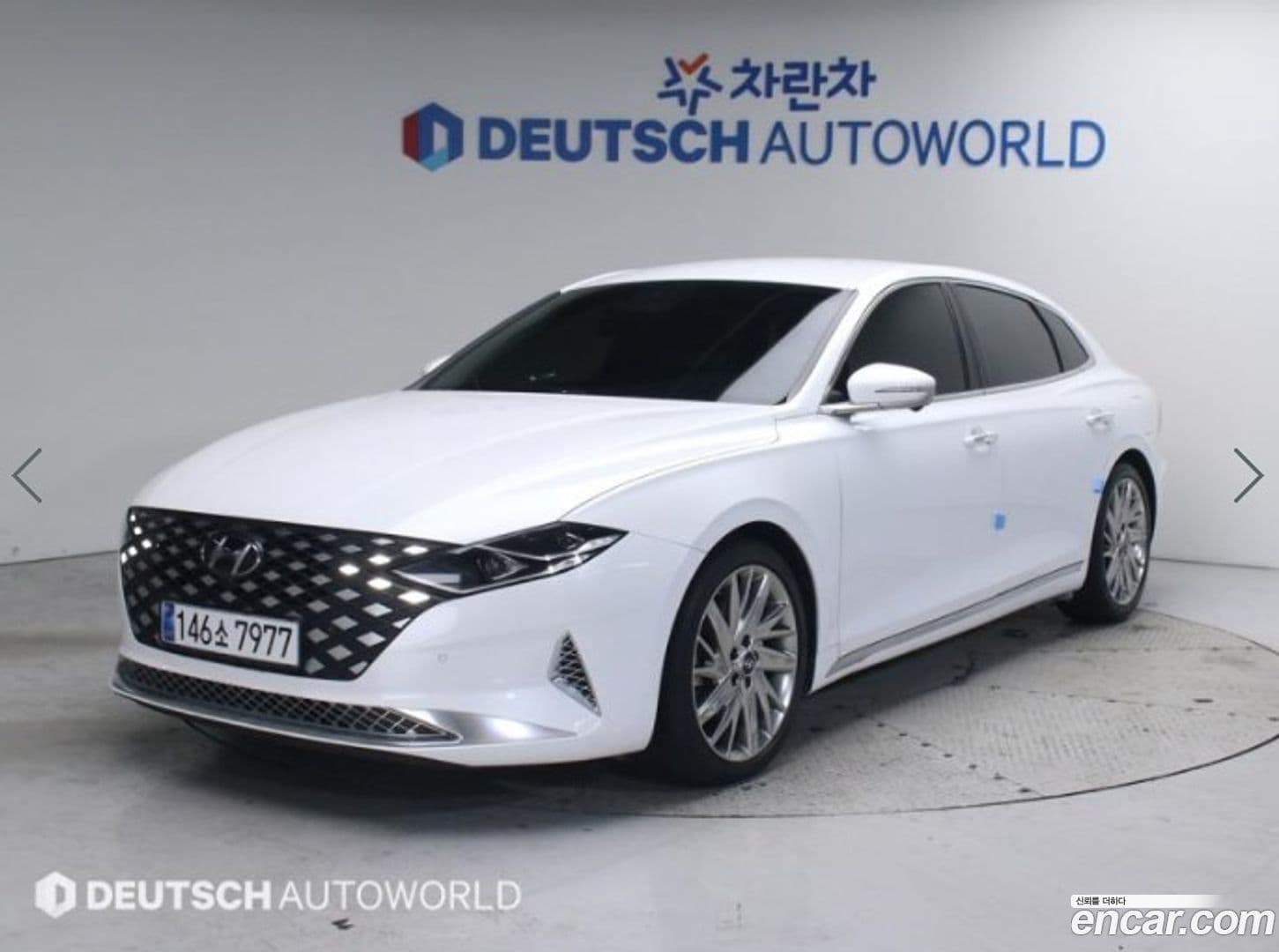 Main__Slider__Photo:Grandeur Hyundai 2021.8-0