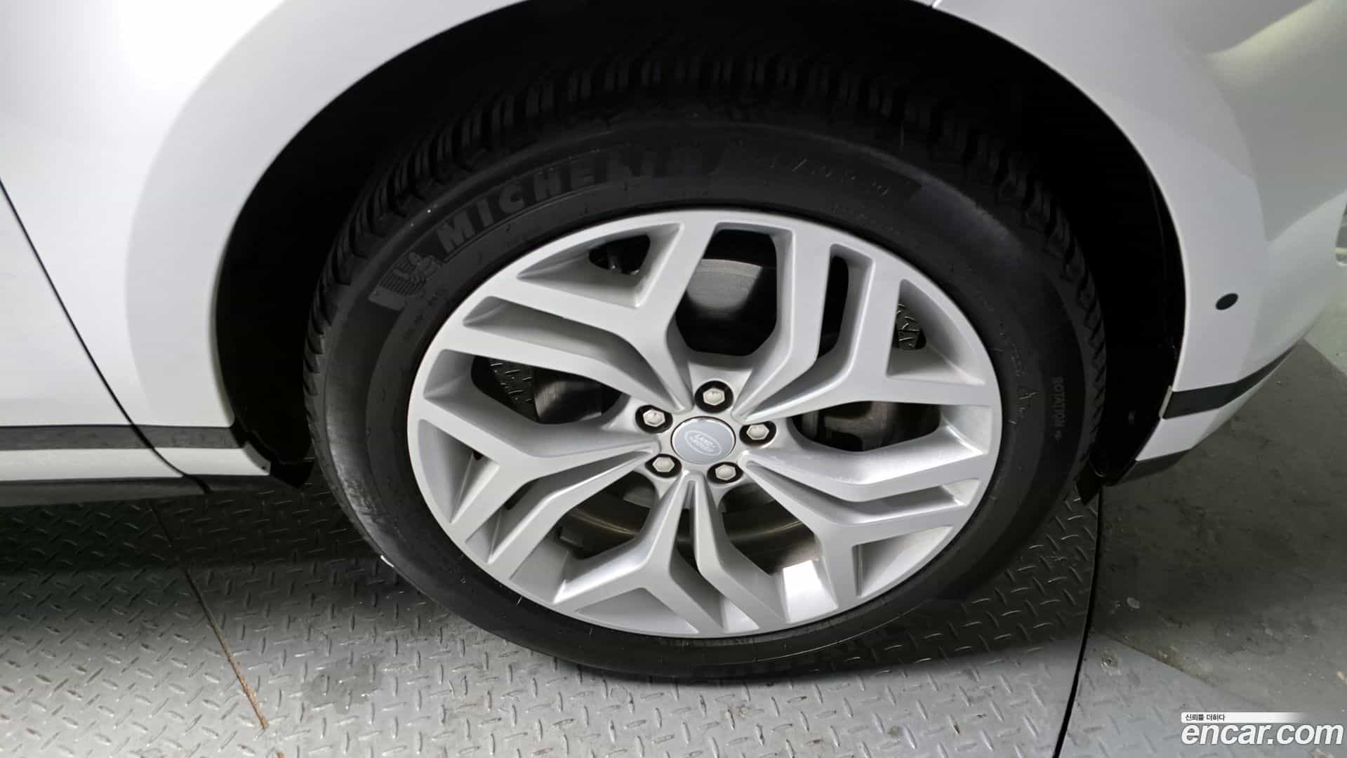 Range Rover Evoque Land Rover 2022.3-OUTER-005