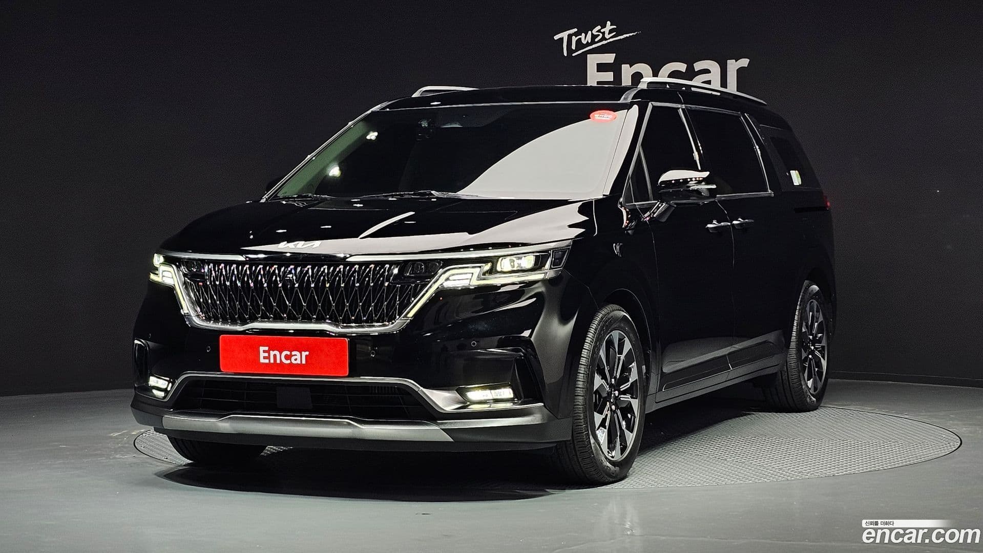Main__Slider__Photo:Canival Kia 2022.0-0