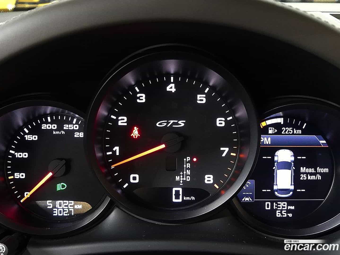 Macan Porsche 2017.8-INNER-008