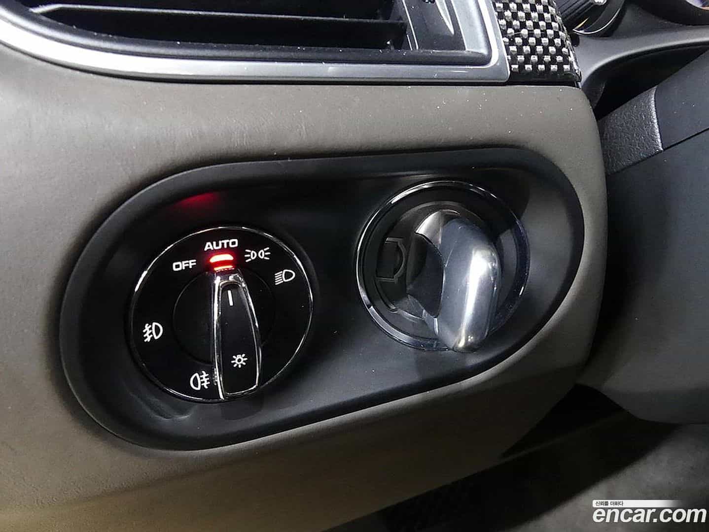 Macan Porsche 2017.8-INNER-010