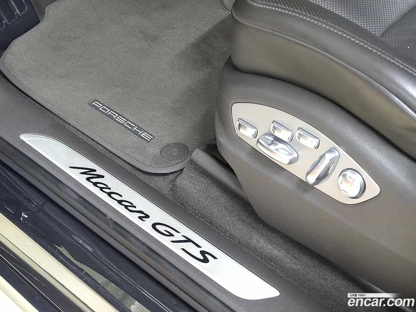Macan Porsche 2017.8-OPTION-020