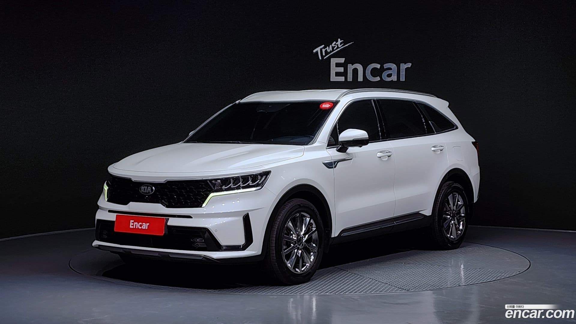Main__Slider__Photo:Sorento Kia 2021.0-0