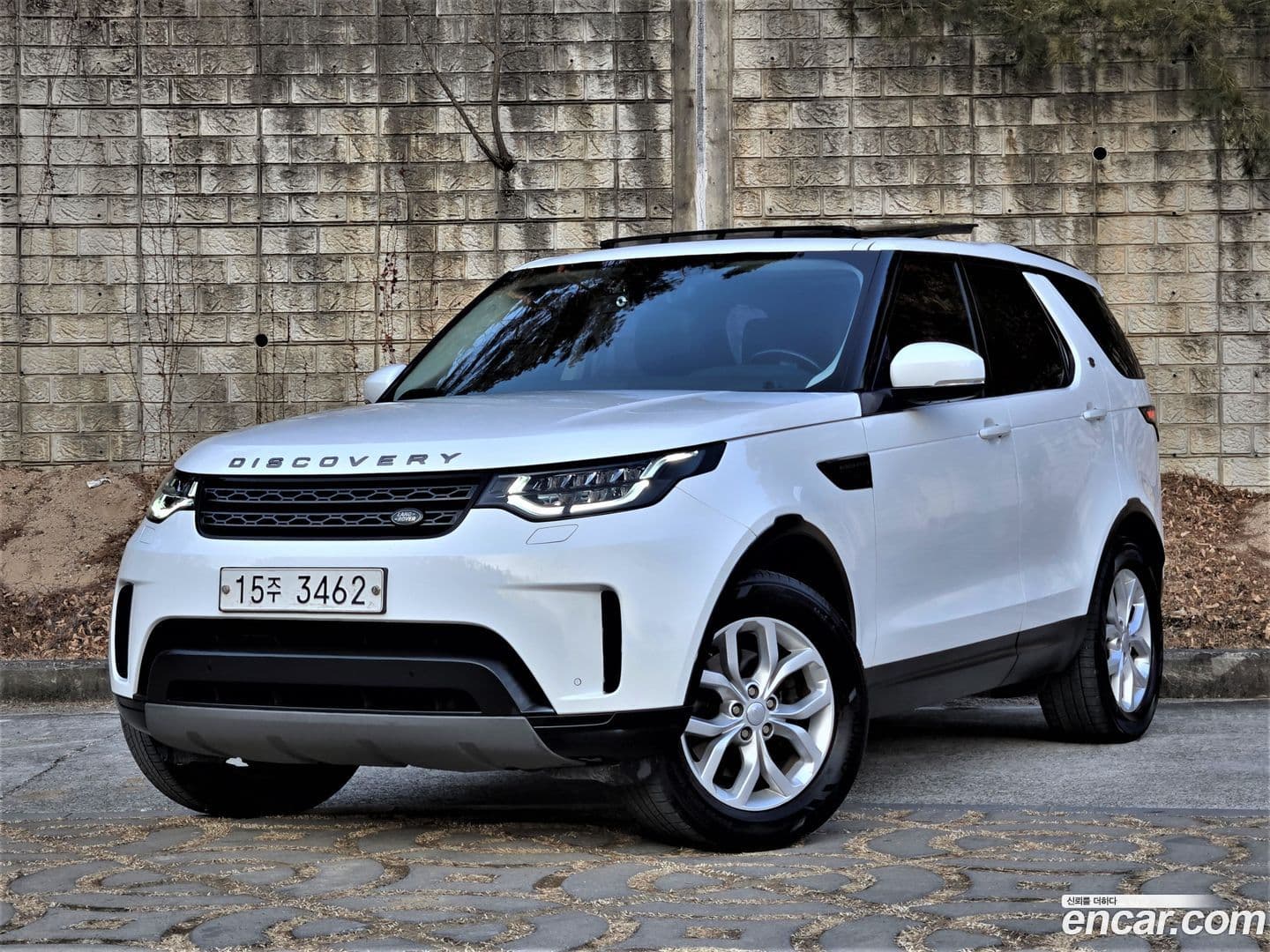 Main__Slider__Photo:Discovery Land Rover 2018.2-0