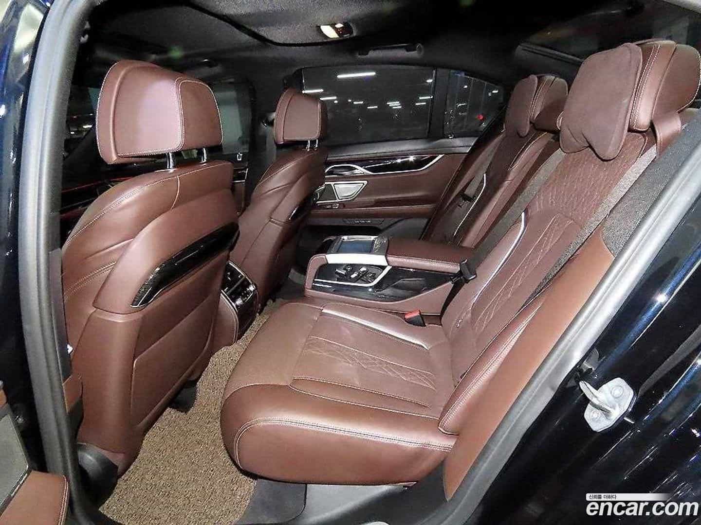 7-Series BMW 2018.11-INNER-007