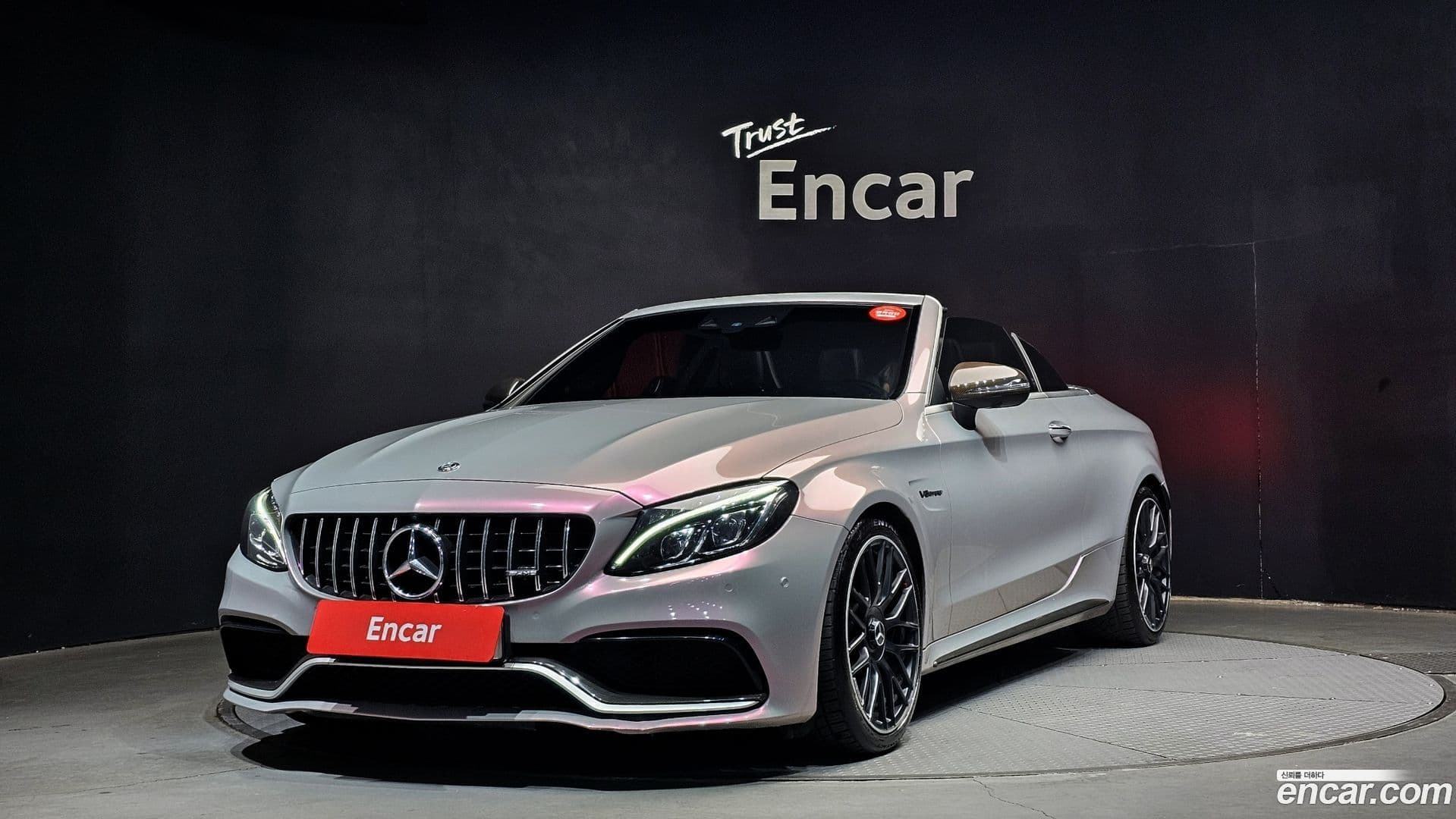 Main__Slider__Photo:C-Class Mercedes-Benz 2018.6-0