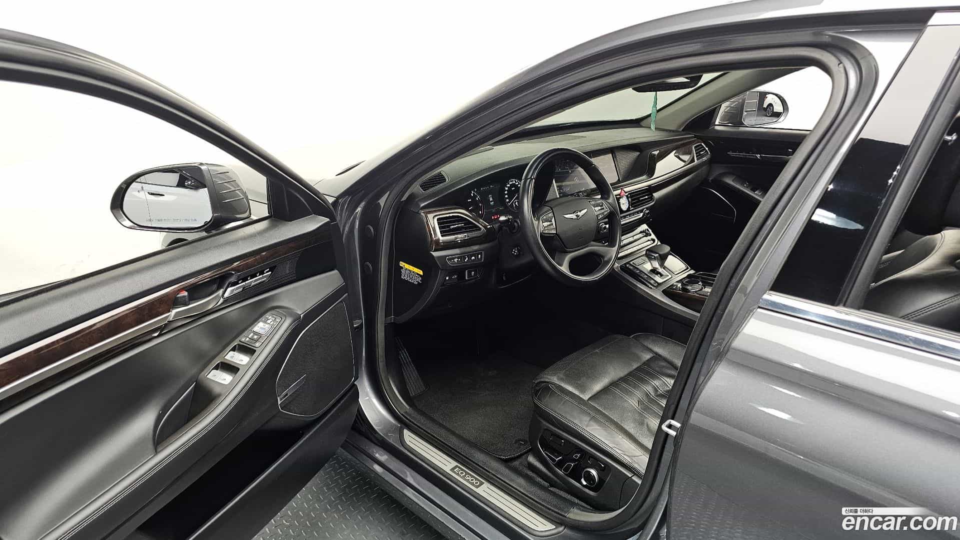 EQ900 Genesis 2016.5-OPTION-015
