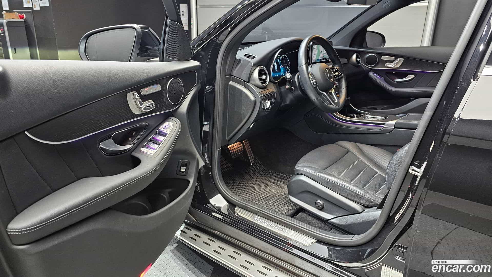 GLC-Class Mercedes-Benz 2020.7-OPTION-015