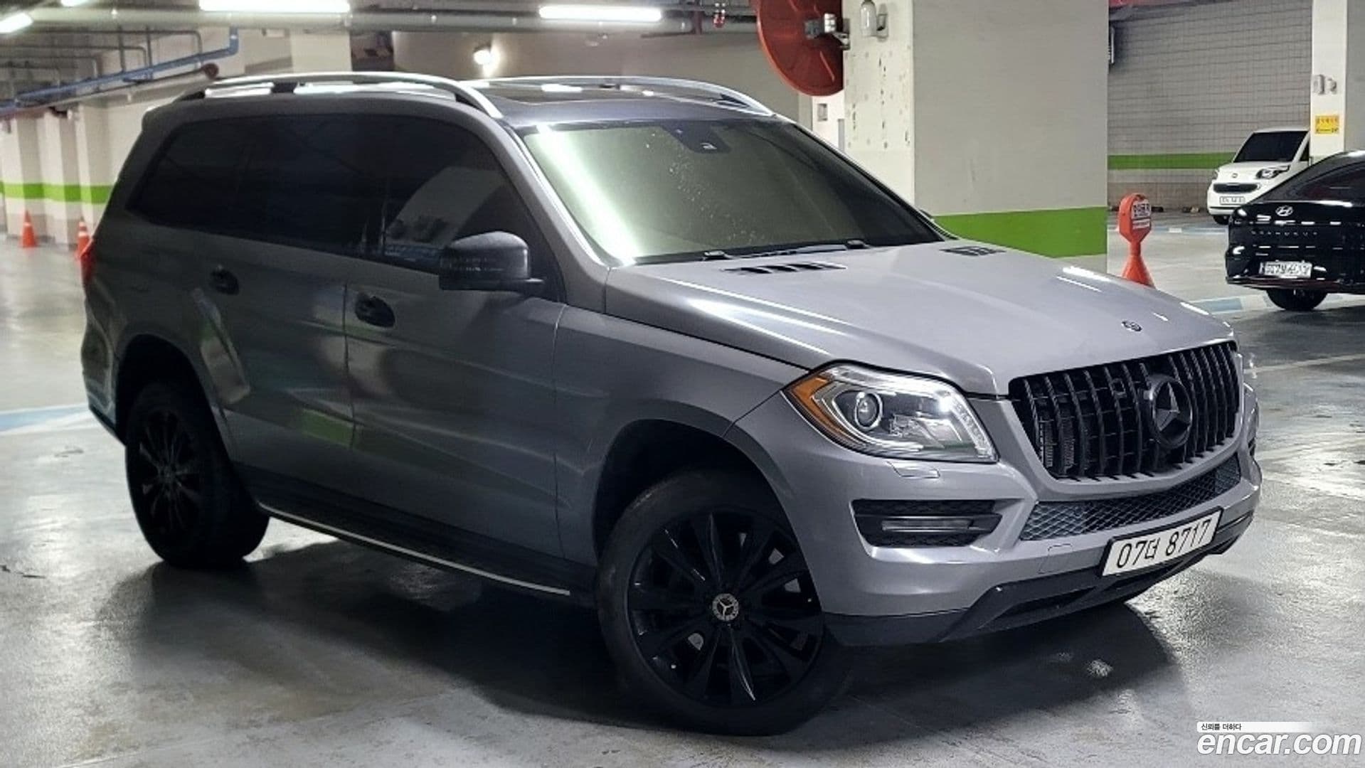 Main__Slider__Photo:GL-Class Mercedes-Benz 2013.11-0
