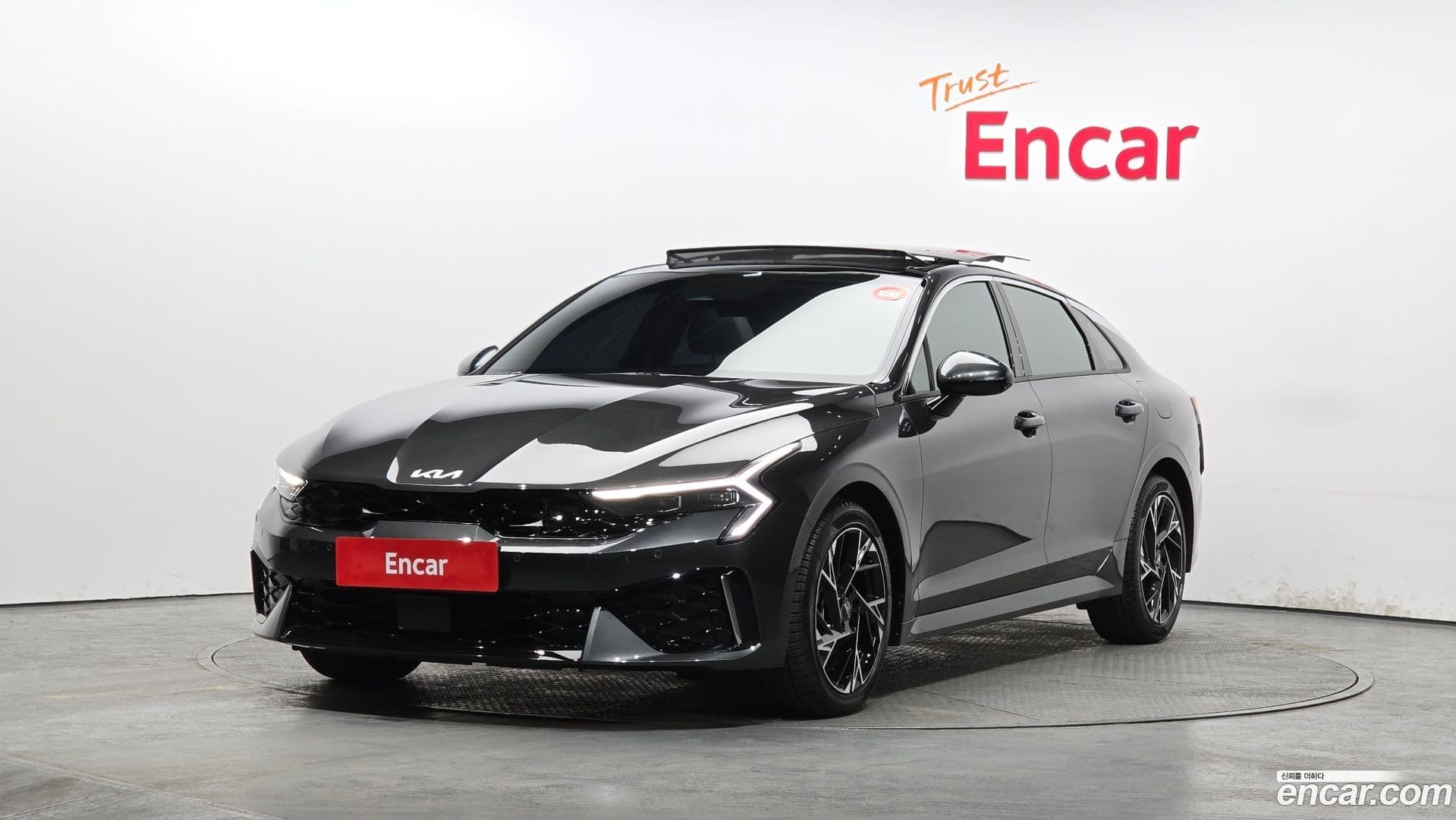 Main__Slider__Photo:K5 Kia 2025.7-0
