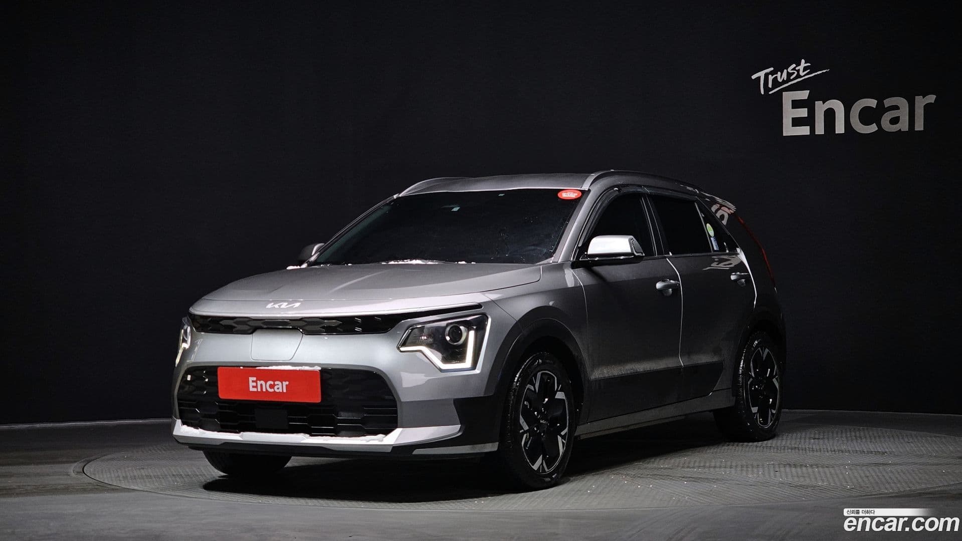 Main__Slider__Photo:Niro Kia 2022.8-0