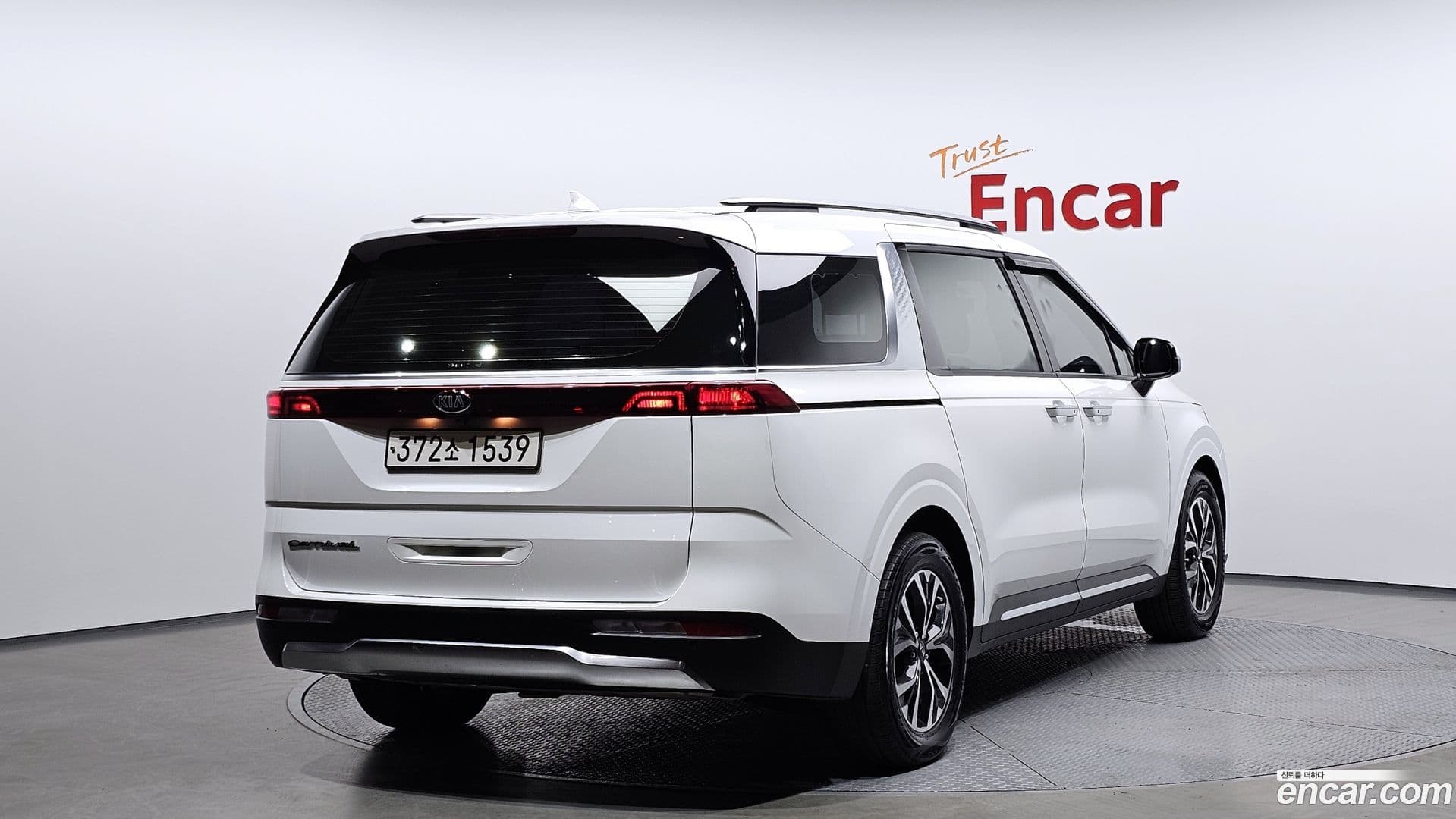 Main__Slider__Photo:Canival Kia 2020.11-1