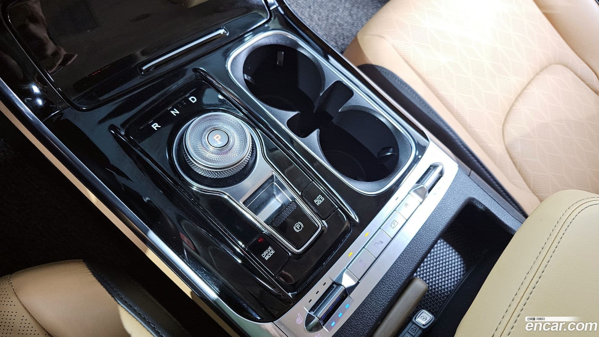 Main__Slider__Photo:Canival Kia 2020.11-8