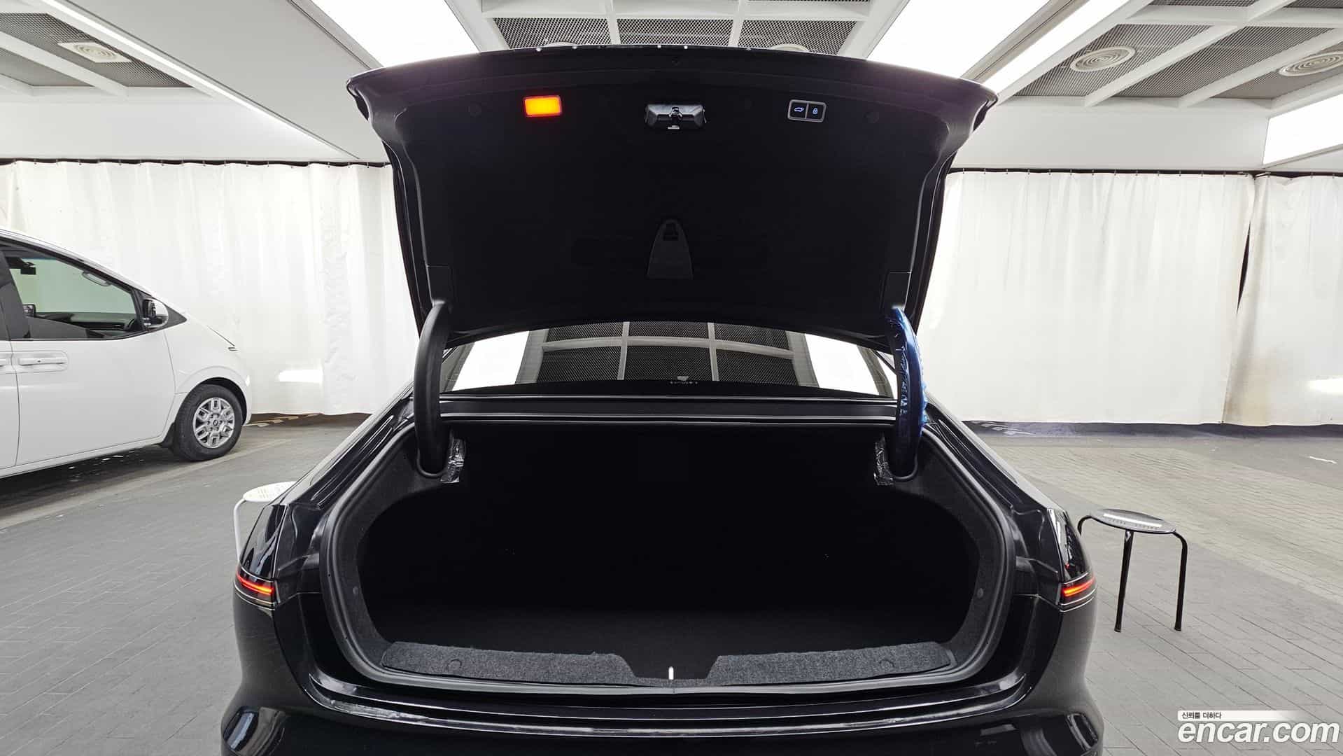 Grandeur Hyundai 2024.10-OPTION-024