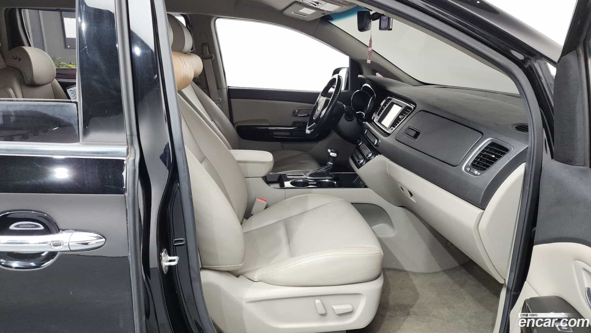 Canival Kia 2019.2-OPTION-015
